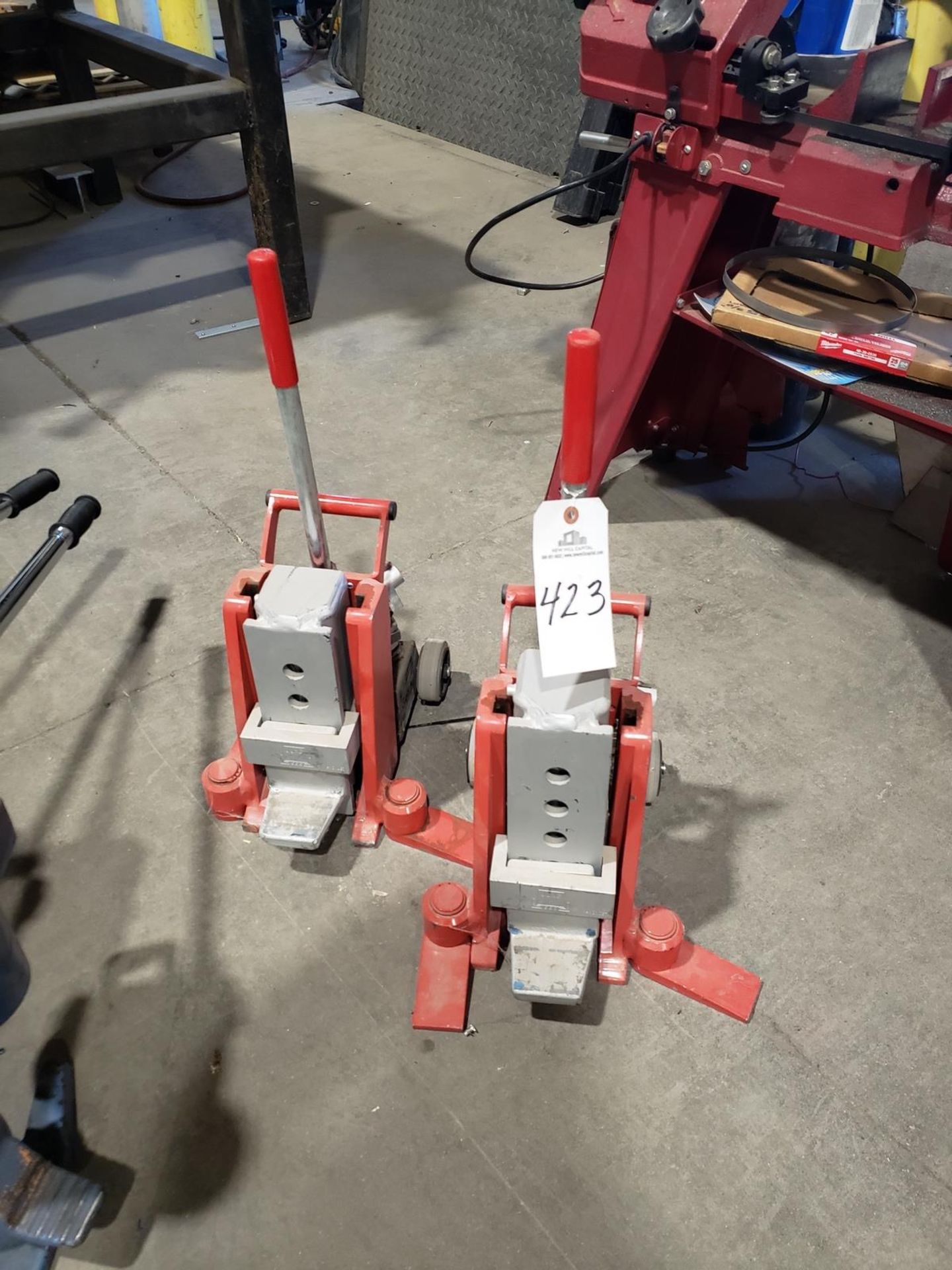 Lot of (2) Toe Jacks | Rig Fee $35