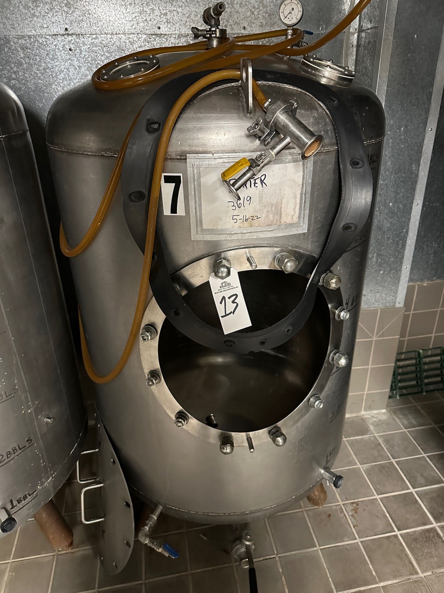 7 BBL Stainless Steel Grundy Tank - Subj to Bulk | Rig Fee $350