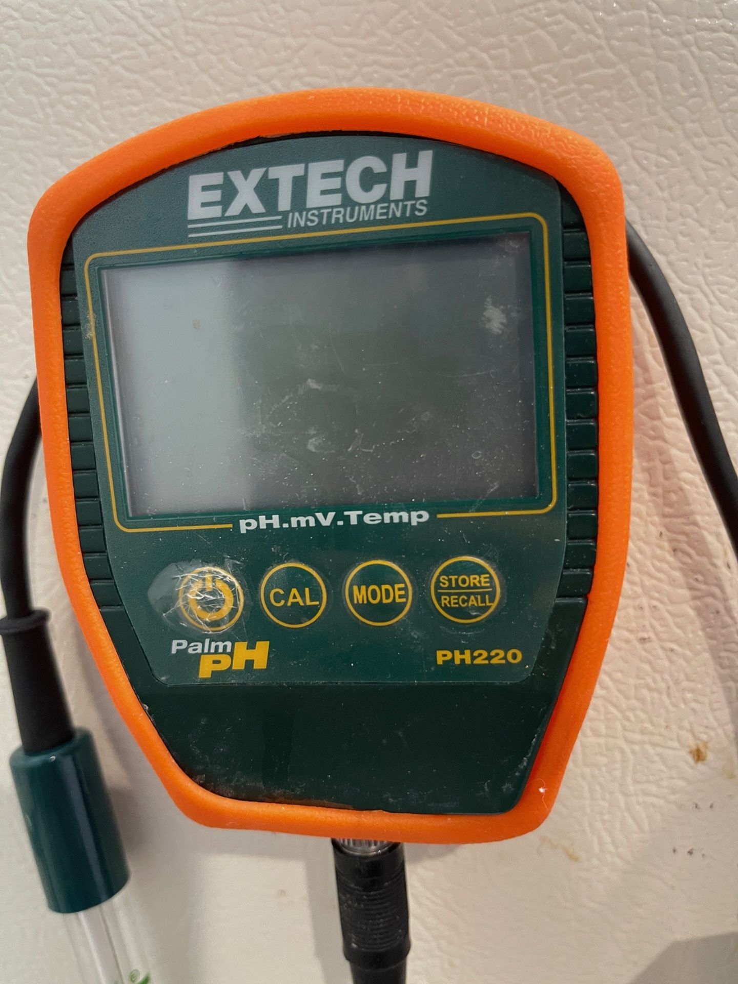 Lot of (2) EXTECH PH200 Hand Held pH Meters | Rig Fee $No Charge - Image 2 of 2