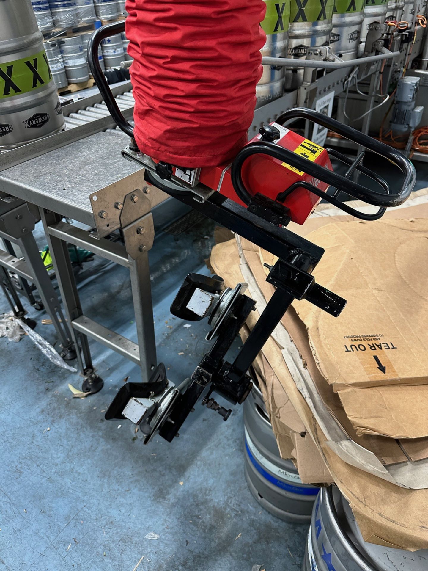 Vaculex Vacuum Powered Keg Lifting Attachment mounted on Gorbel 250 LB Capacity Jib | Rig Fee $650 - Image 3 of 4