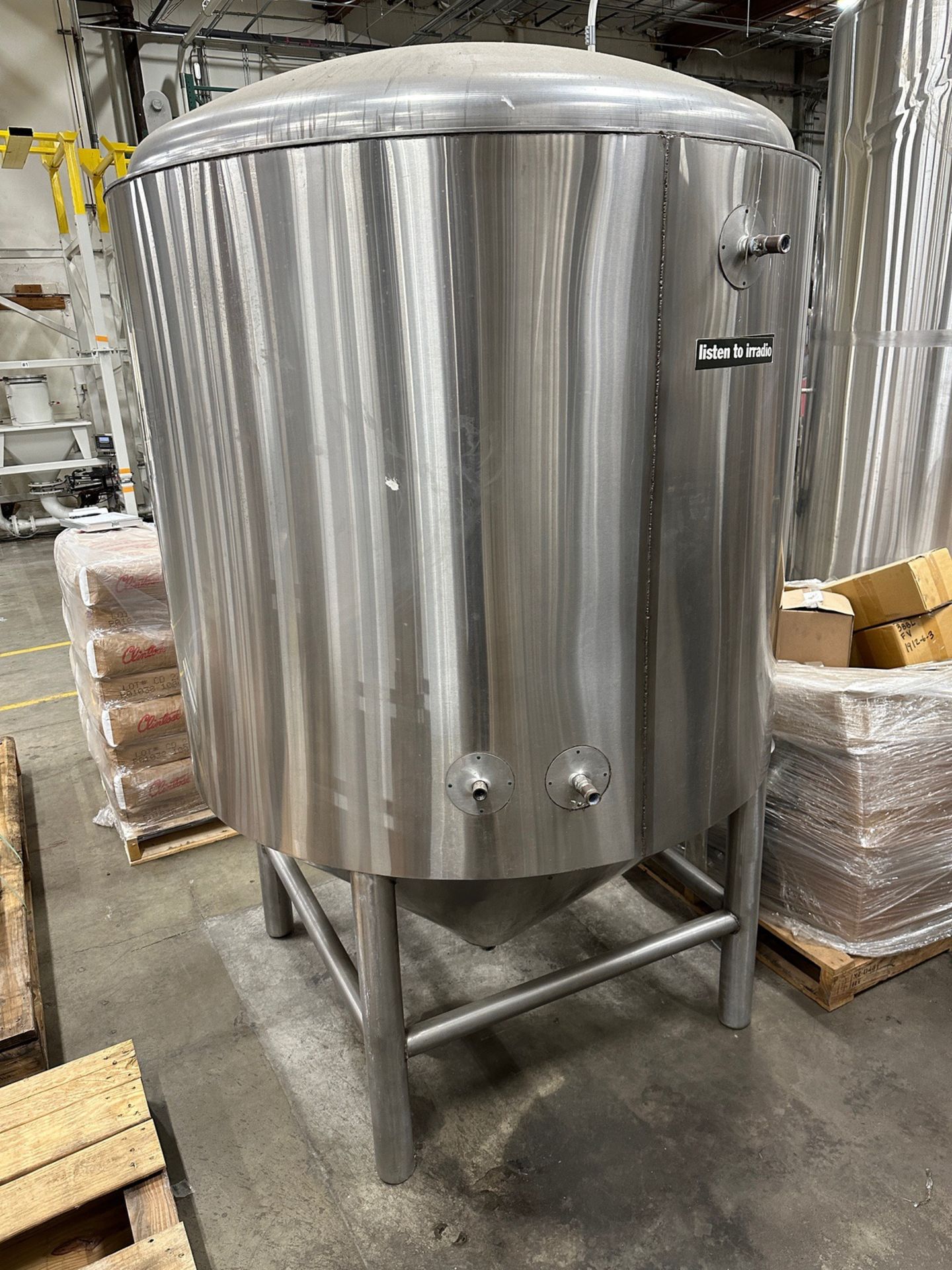 15 BBL Stainless Steel Fermentation Tank, Cone Bottom, Glycol Jacketed, Top Mandoor, | Rig Fee $750 - Image 3 of 3