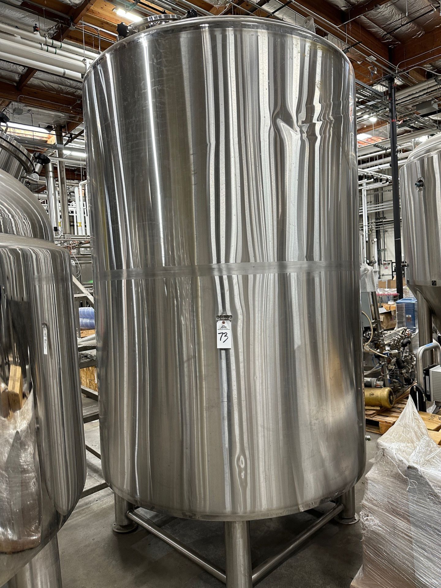 30 BBL Stainless Steel Brite Tank, Dish Bottom, Glycol Jacketed, Top Mandoor, No Fit | Rig Fee $1250