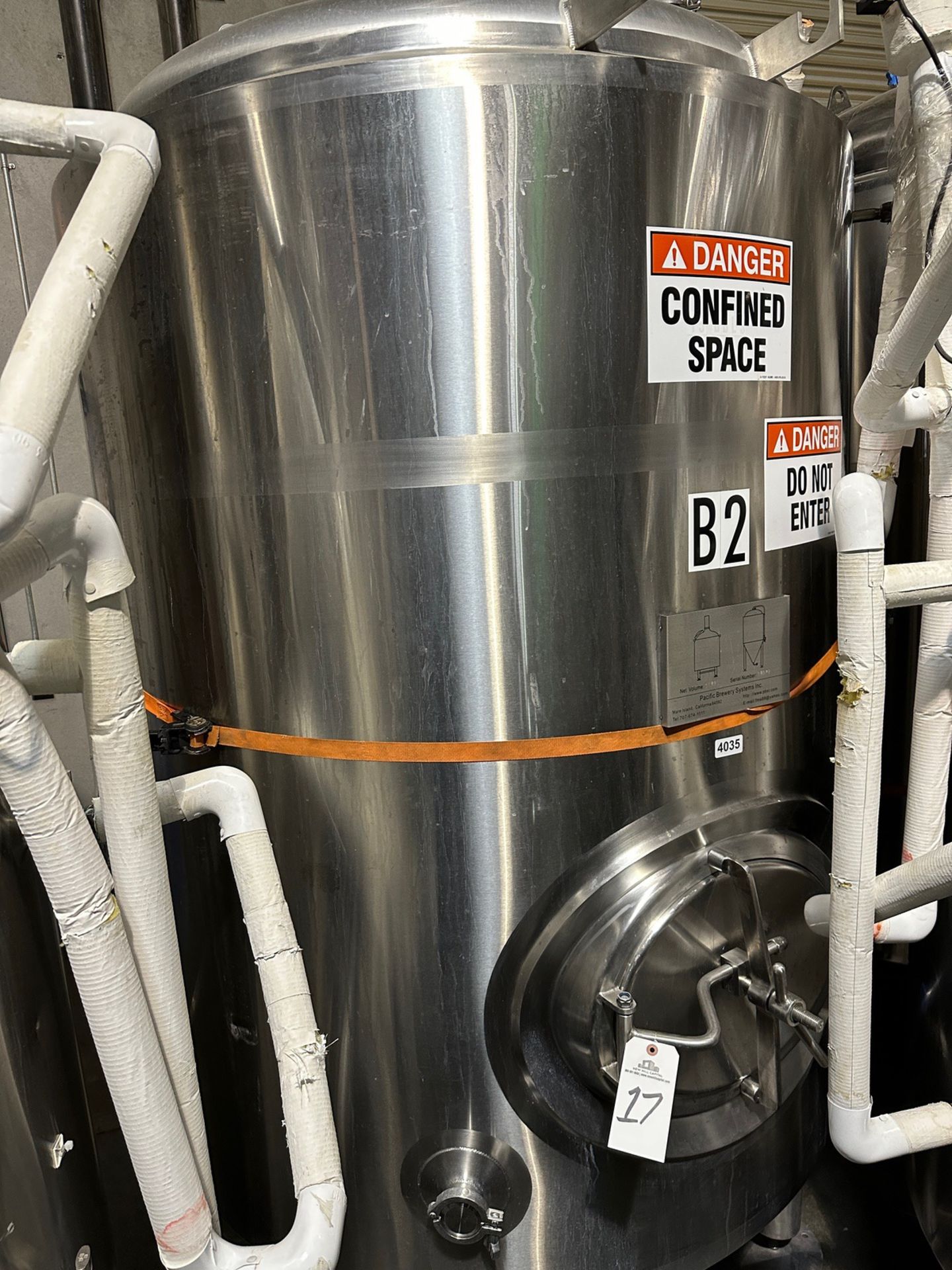 Pacific Brewing Systems 15BBL Stainless Steel Brite Tank, Glycol Jacketed, Dish Bot | Rig Fee $900