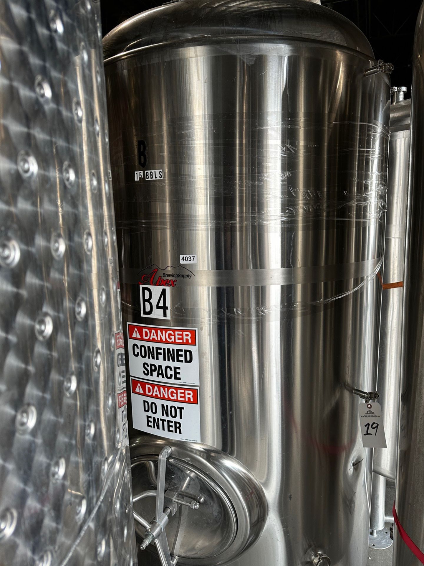 Apex Brewing Supply 15BBL Stainless Steel Brite Tank, Glycol Jacketed, Dish Bottom, | Rig Fee $900