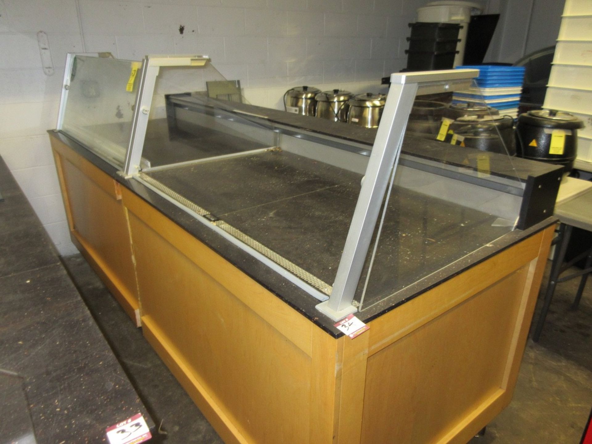 (1) Refrigerated Display Cooler w/ Glass Shield