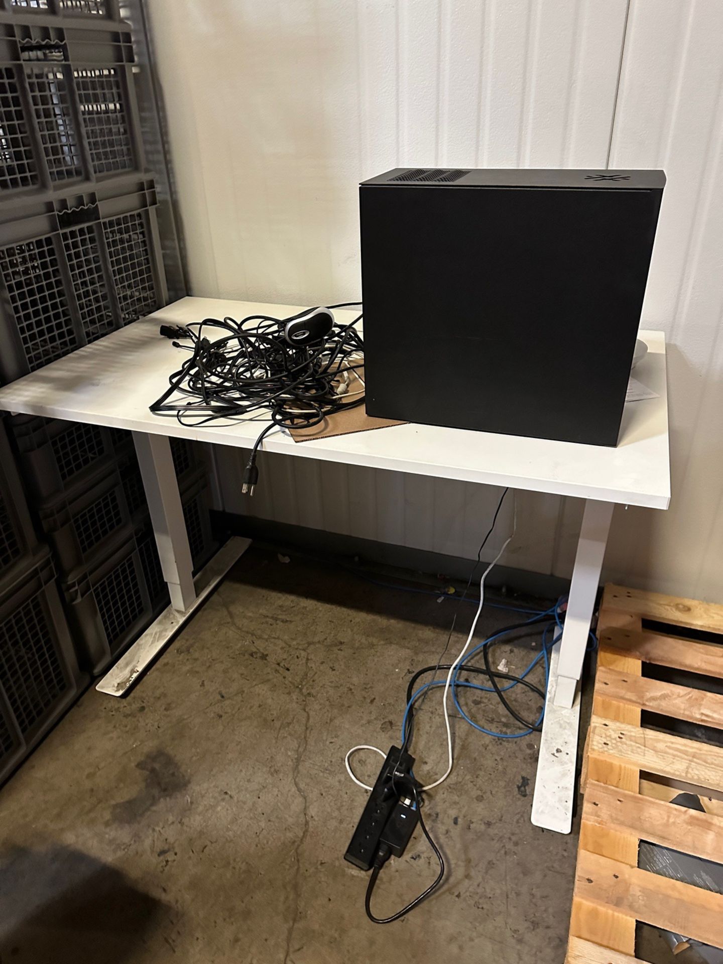 Lot of Office Area Furniture - 28" x 42" Adjustable Desk, 18" x 3' Wire Shelving Un | Rig Fee $125 - Image 4 of 4