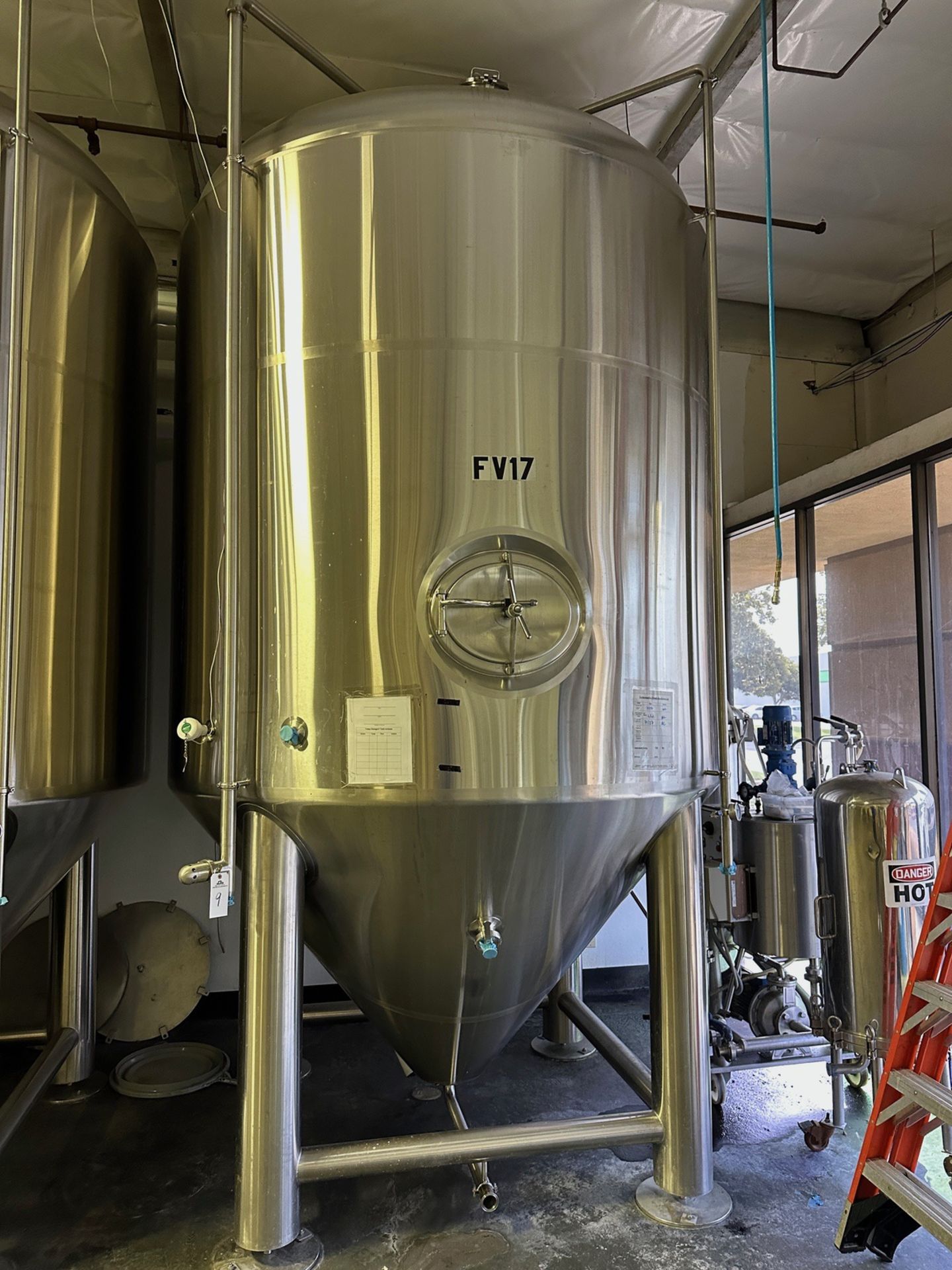 90 BBL Premier Stainless Steel Fermenter - Cone Bottom, Glycol Jacketed, Mandoor, Z | Rig Fee $1750