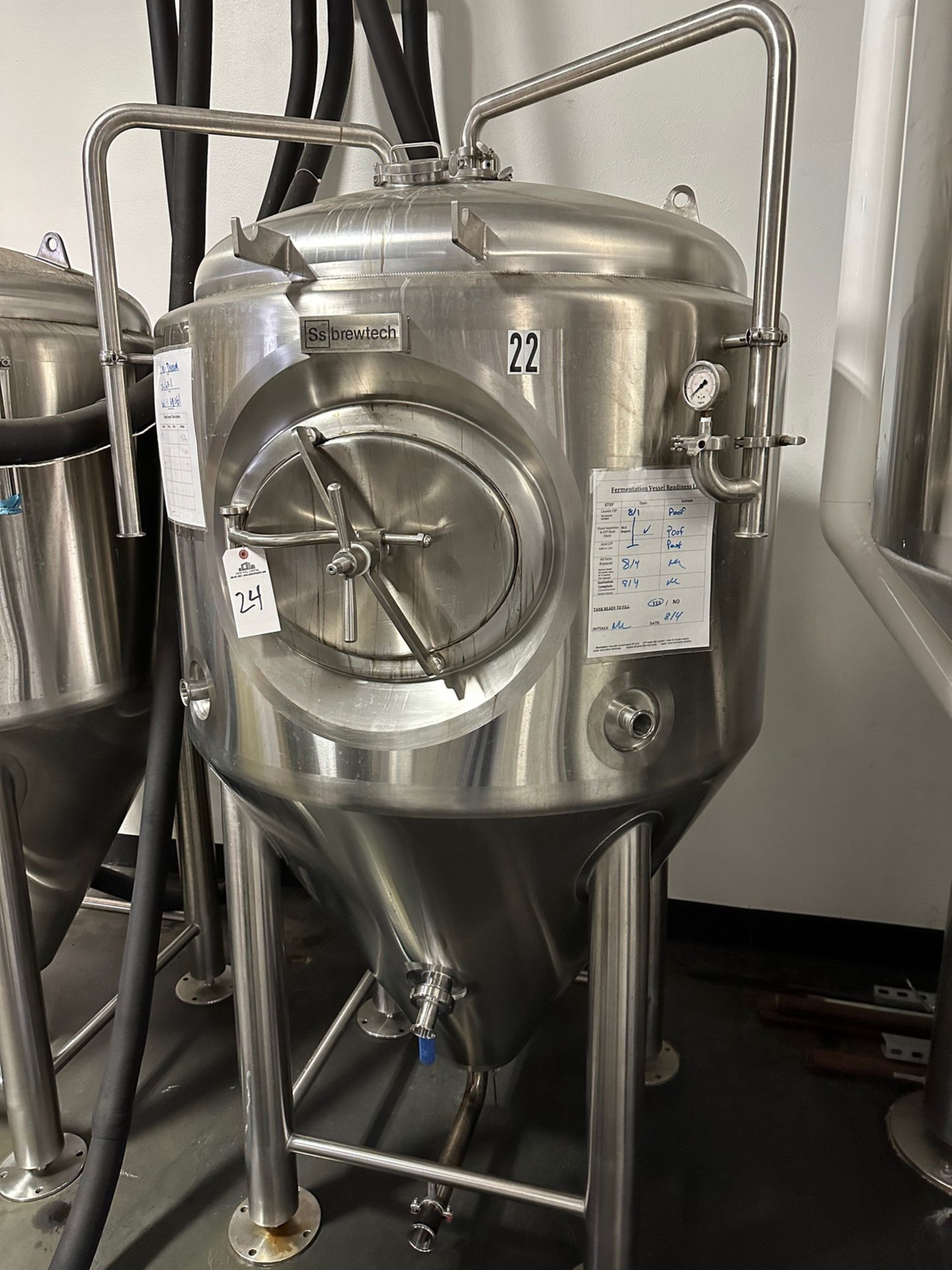 7 BBL SS Brewtech Stainless Steel Fermentation/Uni-Tank - Cone Bottom, Glycol Jacke | Rig Fee $450