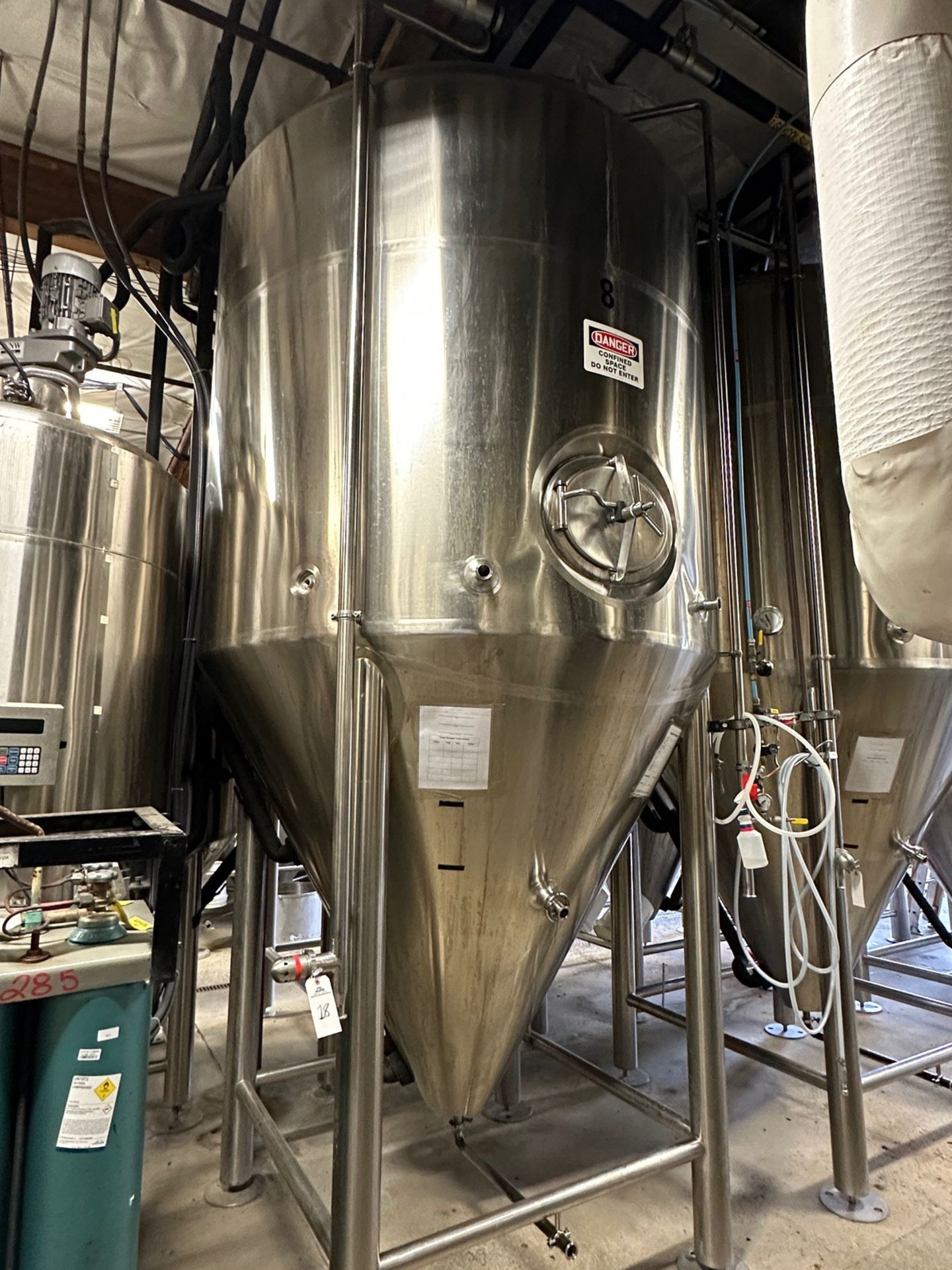 60 BBL Premier Stainless Steel Fermenter - Cone Bottom, Glycol Jacketed, Mandoor, Z | Rig Fee $1500