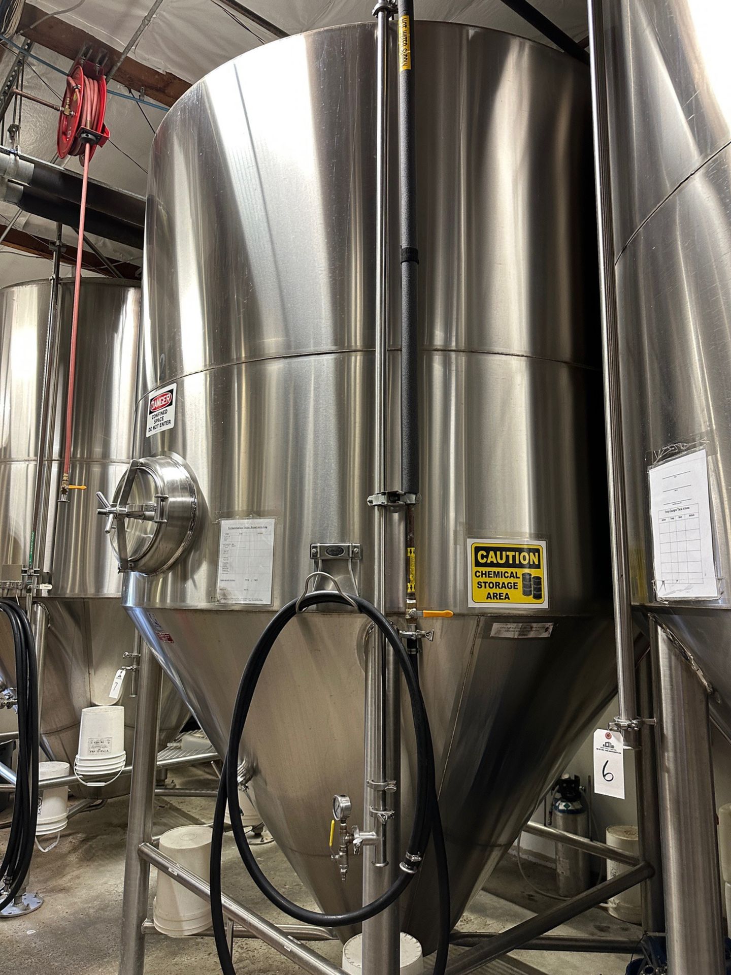 90 BBL Silver State Stainless Fermenter - Cone Bottom, Glycol Jacketed, Mandoor, Zw | Rig Fee $1750 - Image 2 of 2