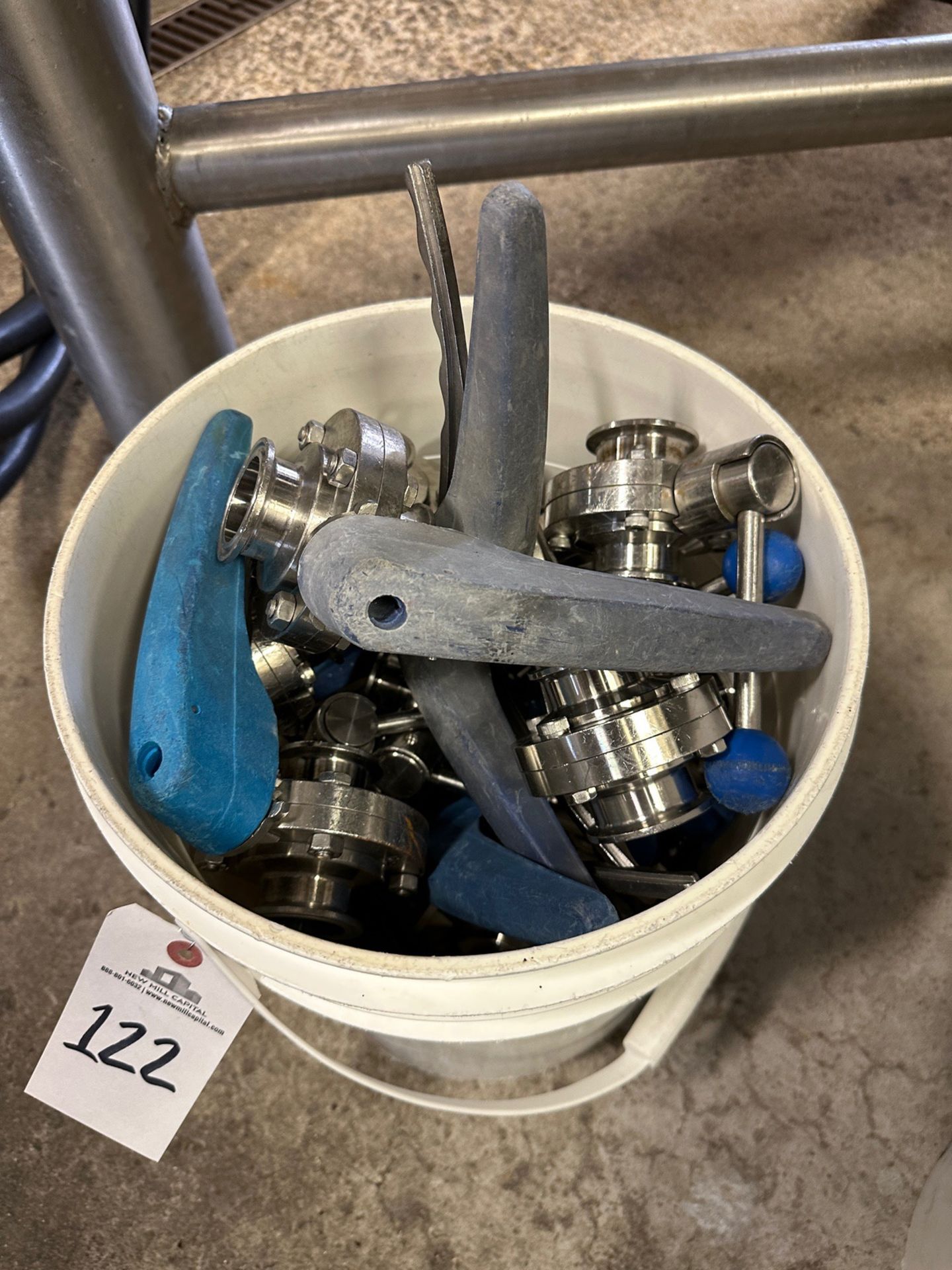 Lot of Approx. (20) Butterfly Valves | Rig Fee $35