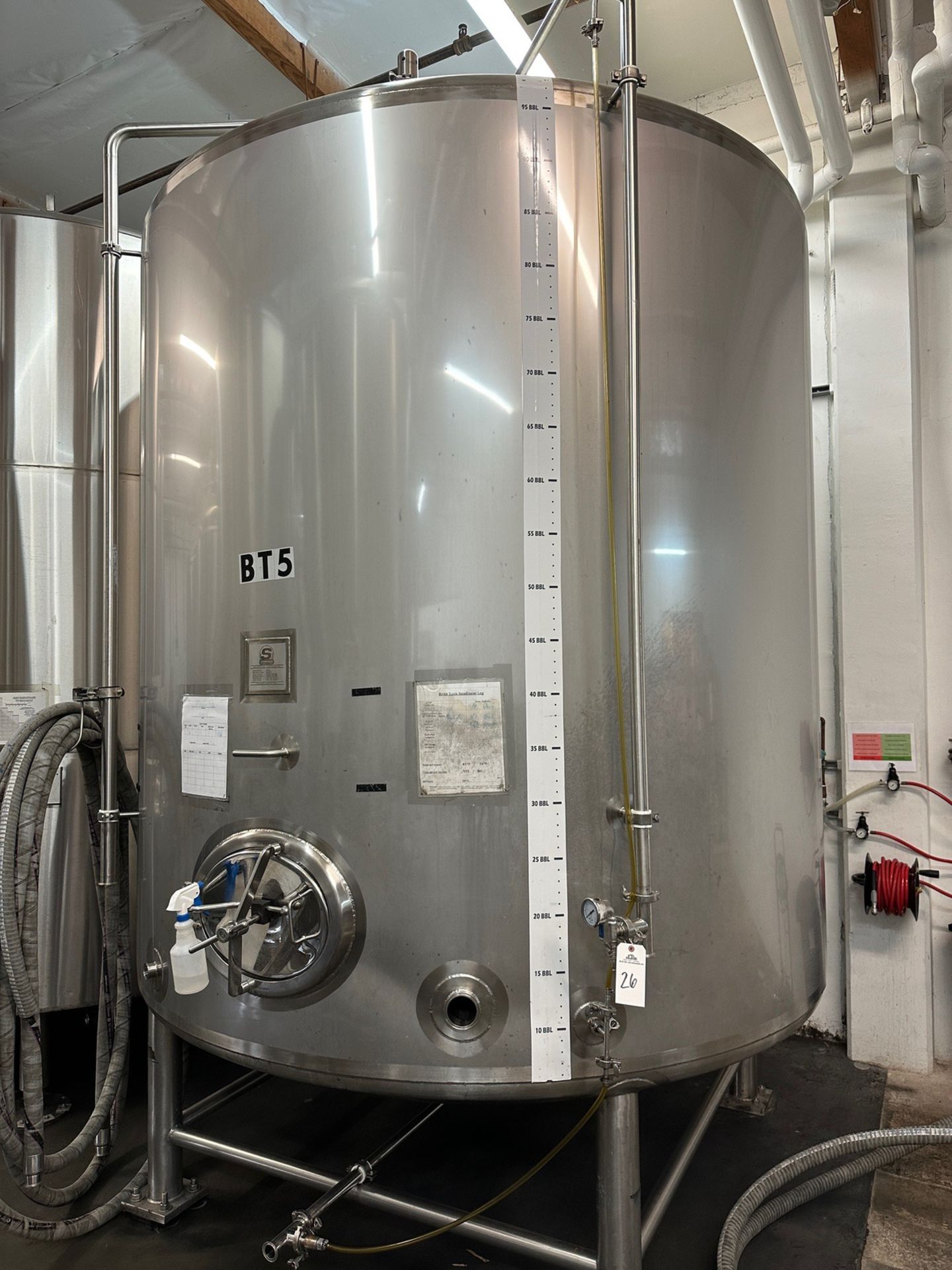90 BBL Sprinkman Stainless Steel Brite Tank - Dish Bottom, Glycol Jacketed, Mandoor | Rig Fee $1750