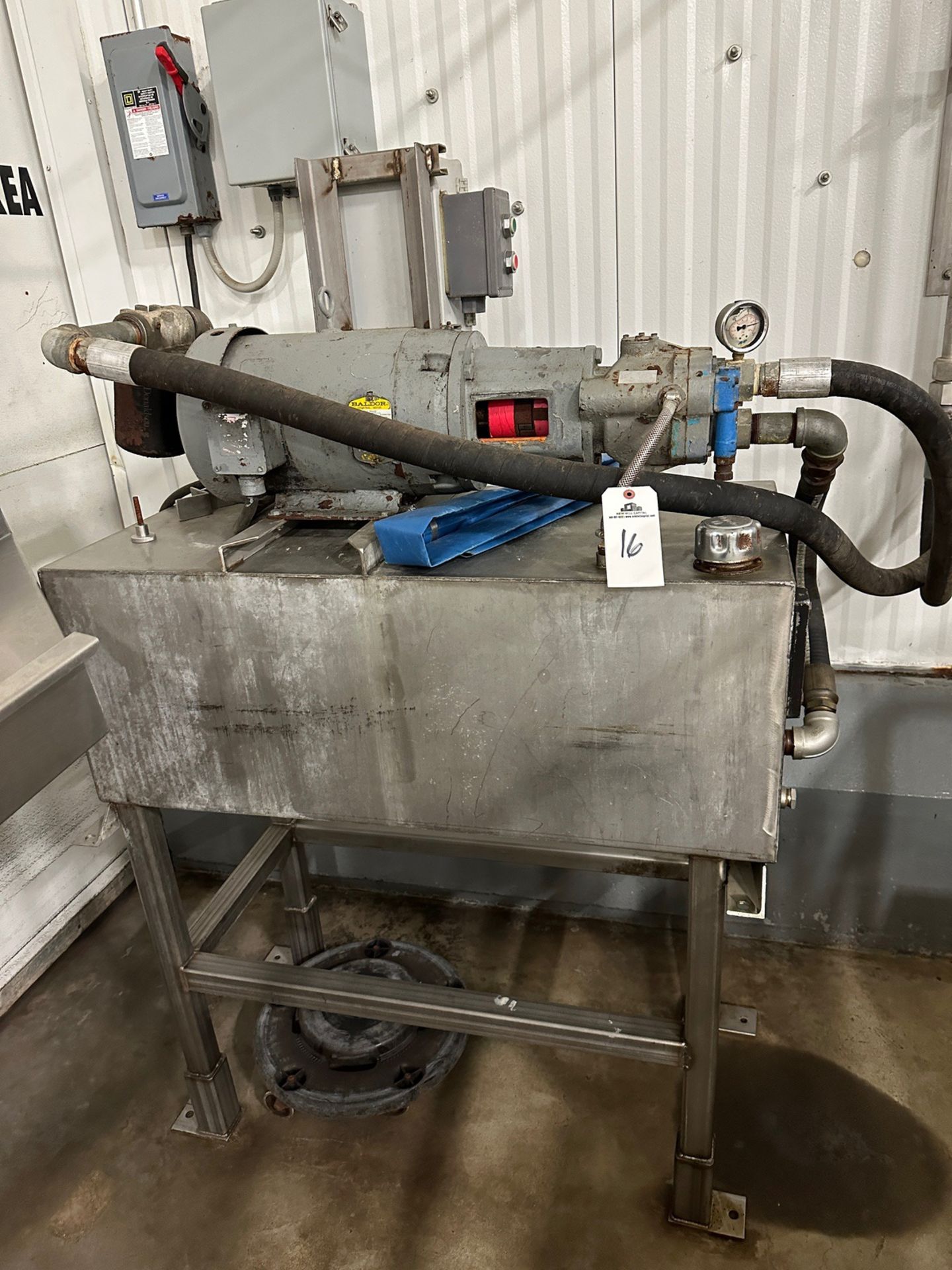 2019 Princh Stainless Steel Combo Dumper/Podium/Dump Tray, Hydraulic Pump and Tank | Rig Fee $600 - Image 2 of 6