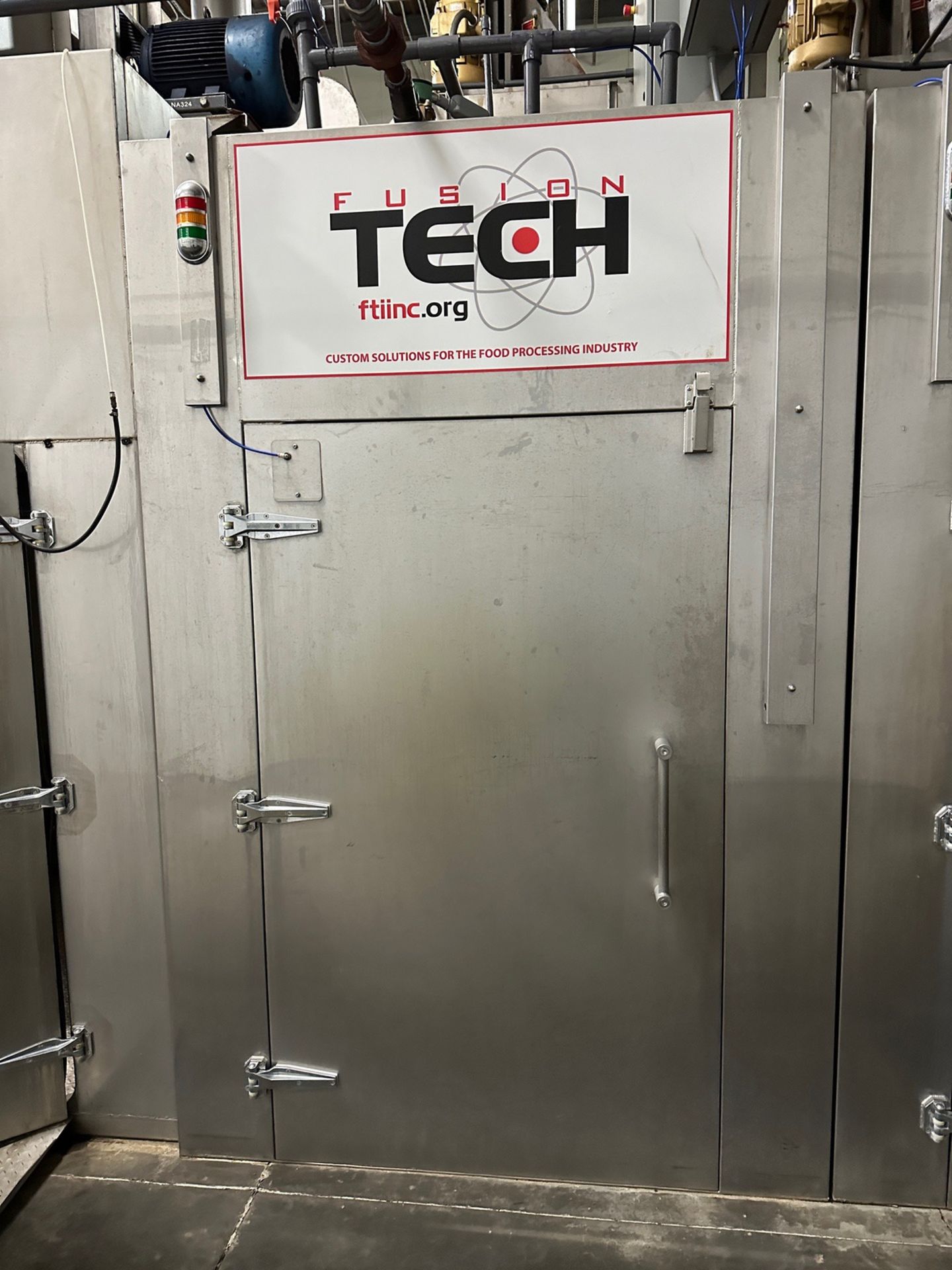2018 Fusion Tech SM-04100-GP Oven / Smokehouse (Approx. 70" x 17'6" w 80" Wide Door) | Rig Fee $4500 - Image 3 of 4