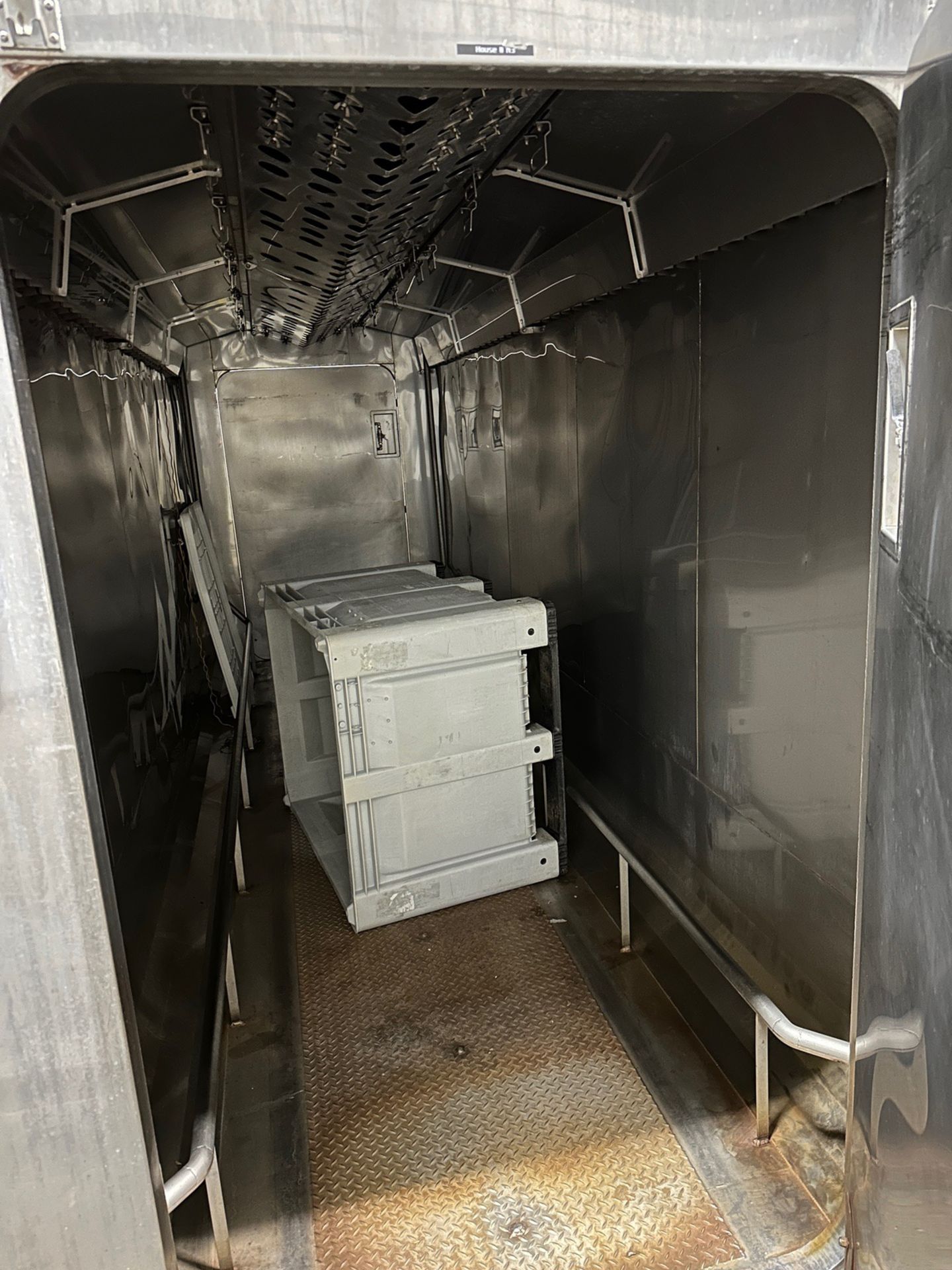 2018 Fusion Tech SM-04100-GP Oven / Smokehouse (Approx. 70" x 17'6" w 80" Wide Door) | Rig Fee $4500 - Image 2 of 4