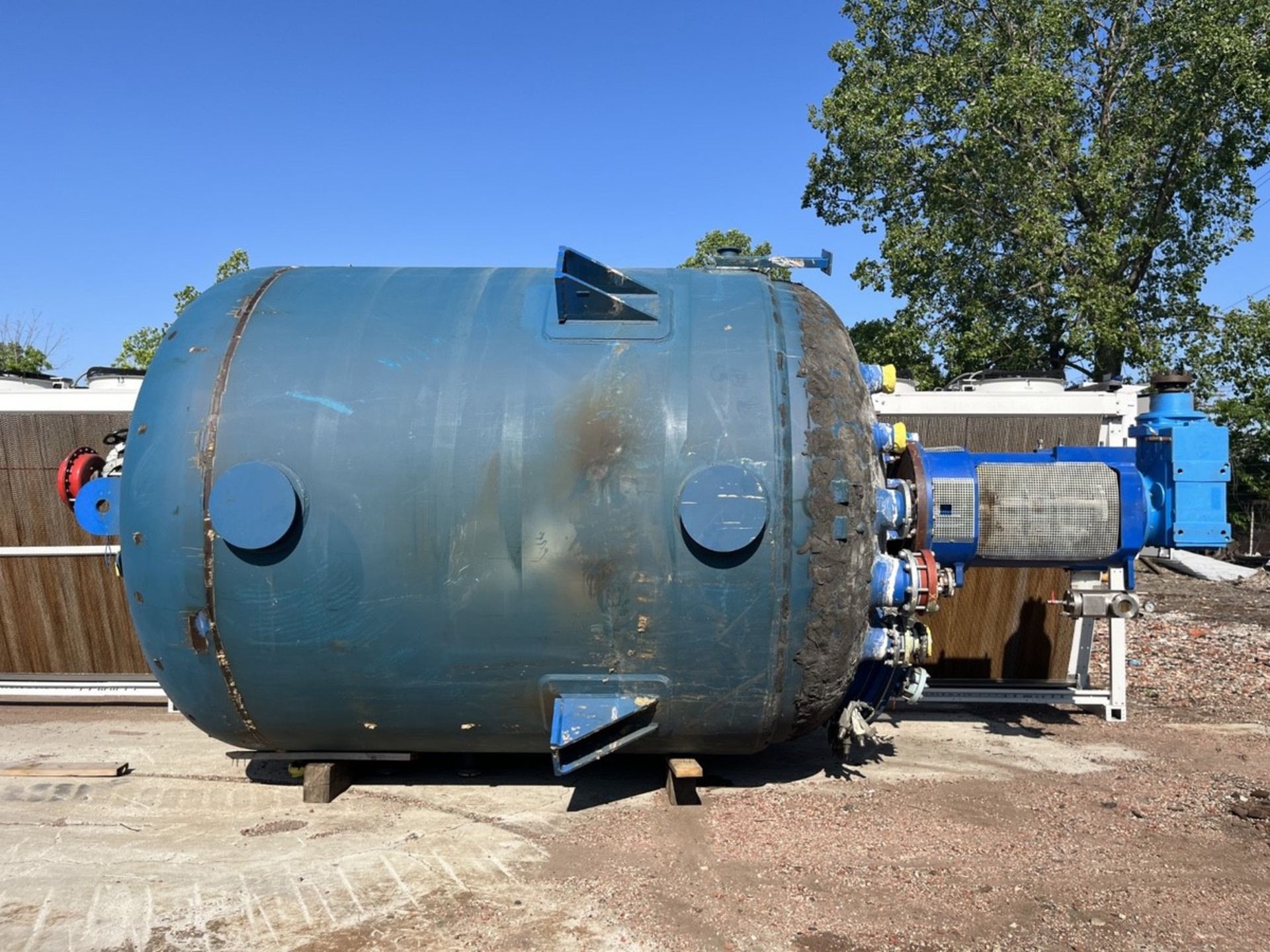 5,000 Gallon 3V Tech Glassed Lined Reactor, Rated 90 PSI and Full Vacuum | Rig Fee $2000