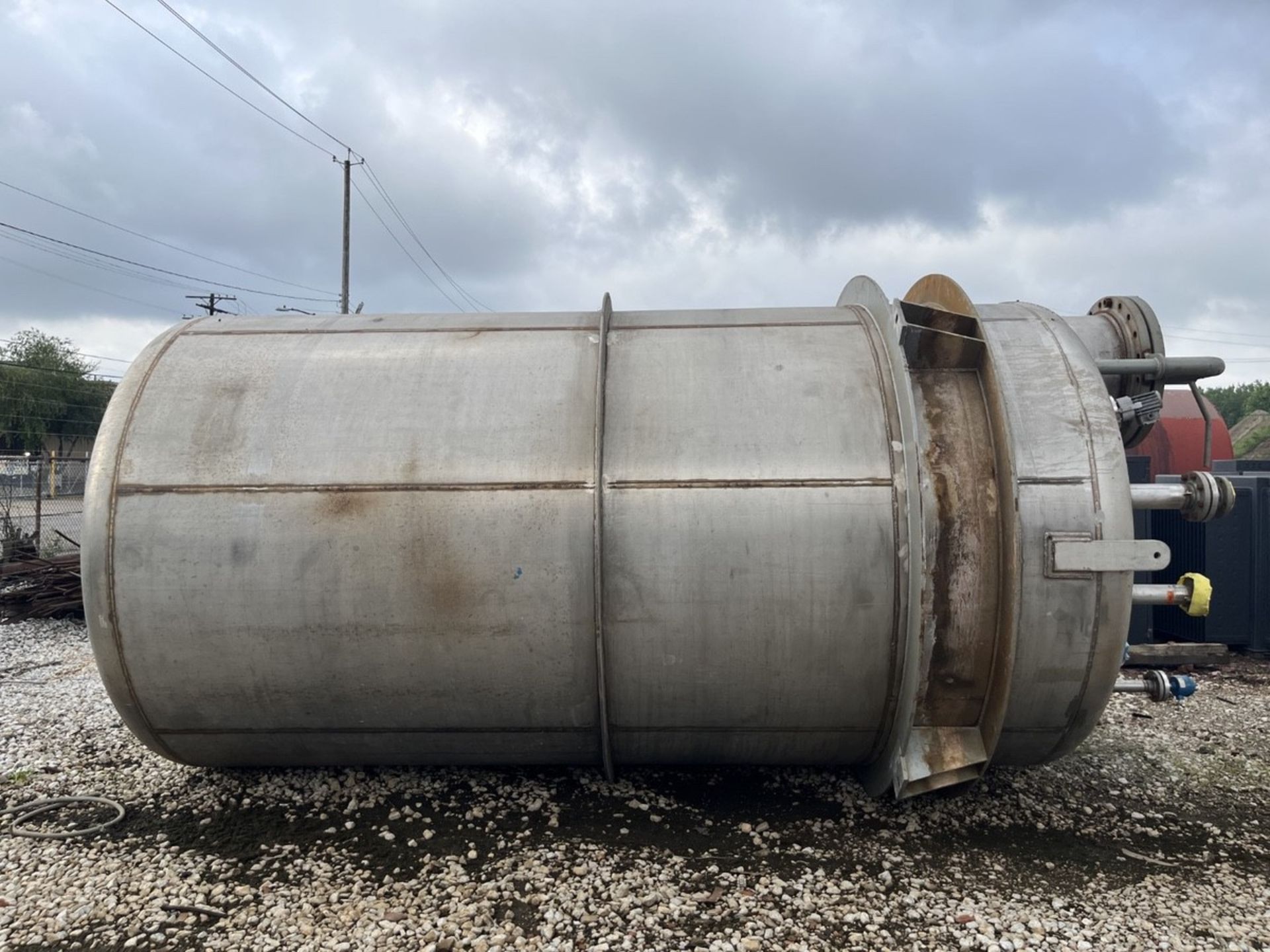 6,000 Gallon Apache Receiver Tank, 316L Stainless Steel Construction, 8' | Rig Fee $1250