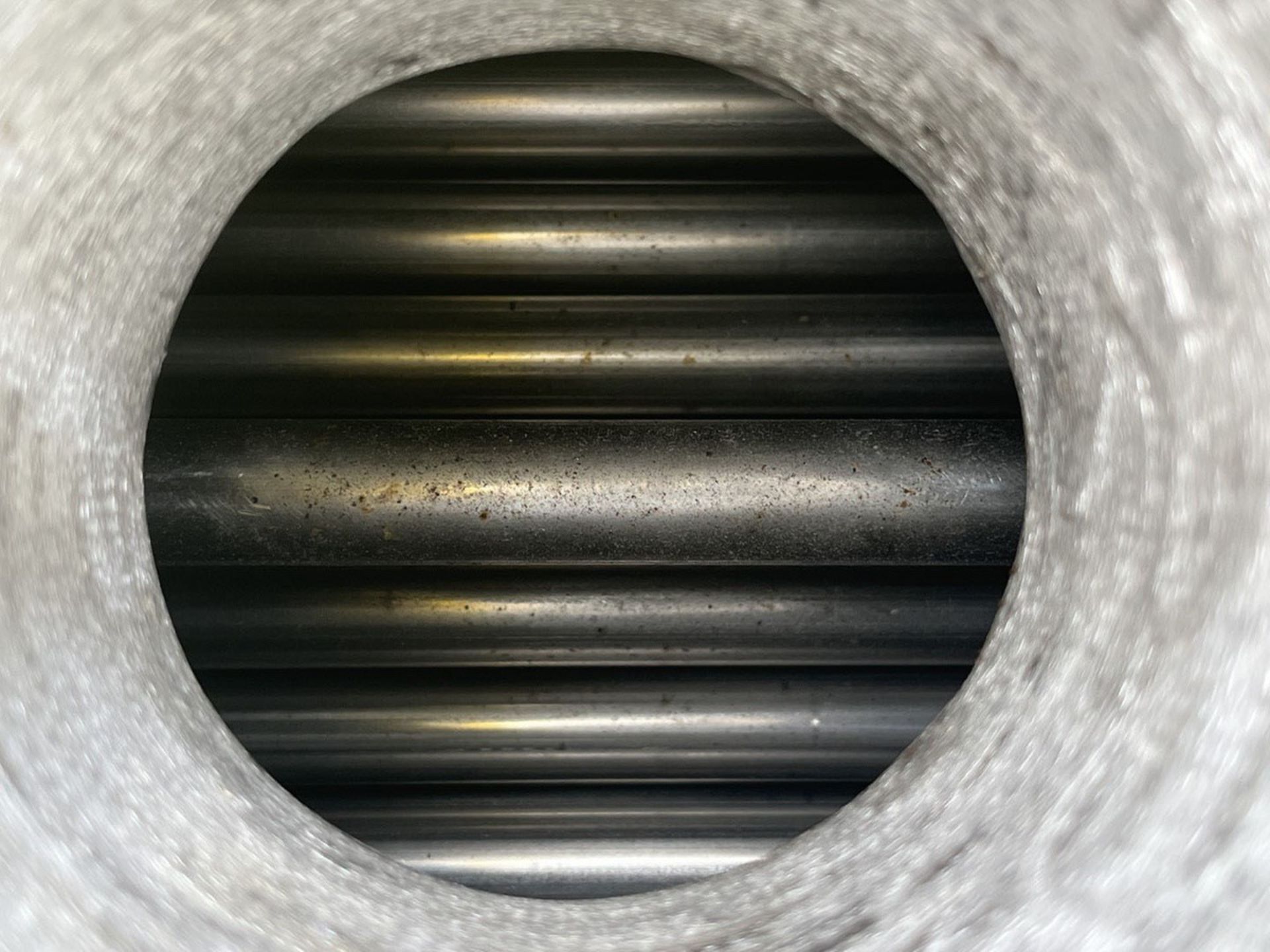 490 Sq Ft Atlas Shell and Tube Heat Exchanger, 316 Stainless Steel Tubes, | Rig Fee $25 - Image 6 of 6