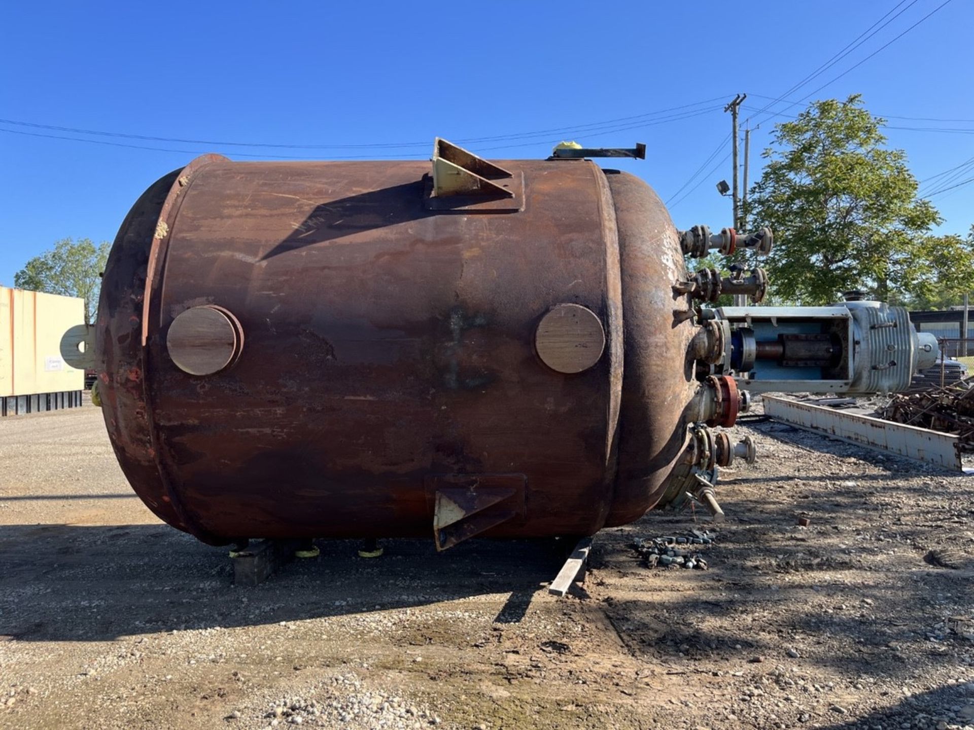 5,000 Gallon 3V Tech Glassed Lined Reactor, Model Be5000, Approximately 1 | Rig Fee $2000