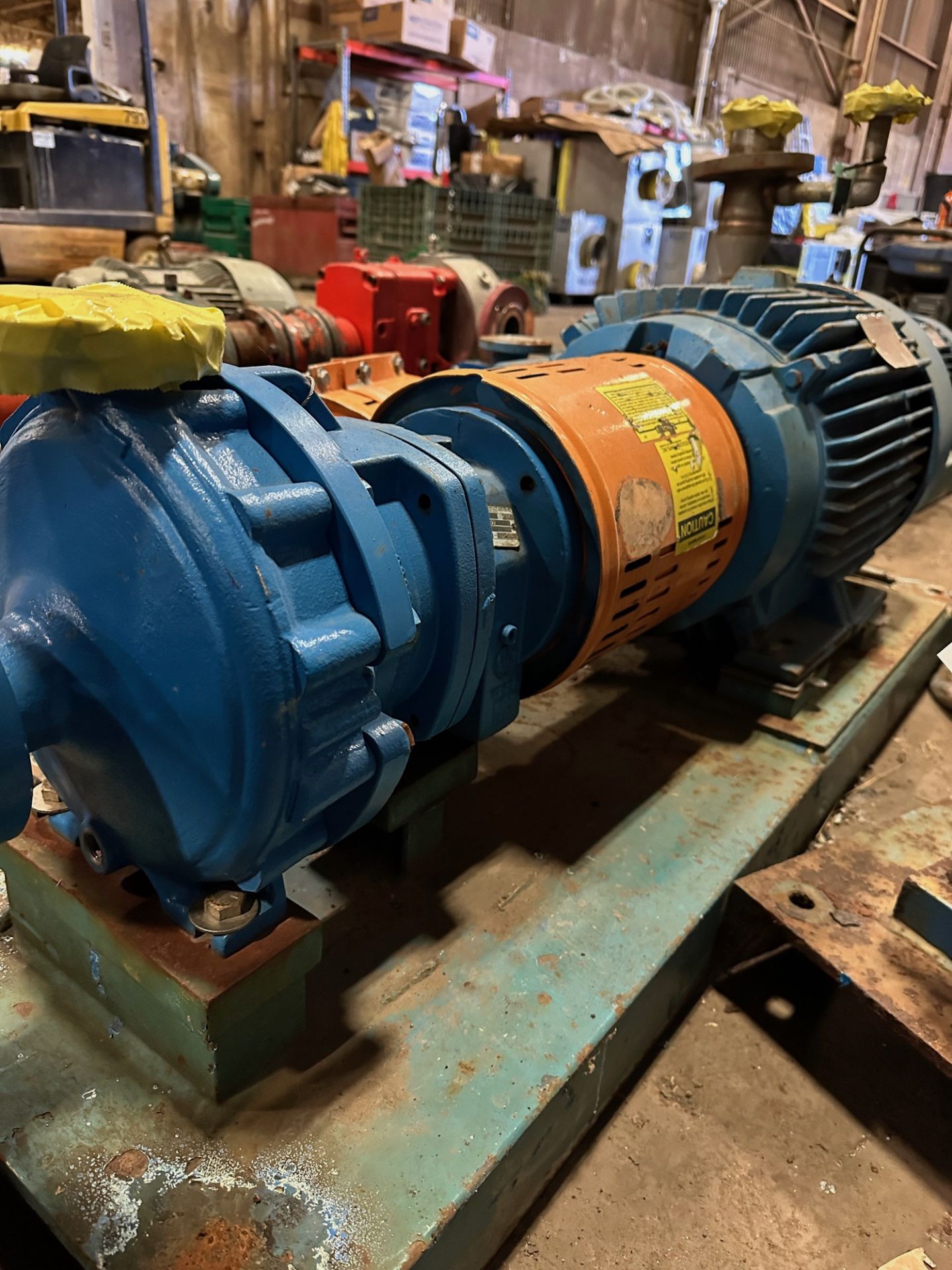 Reliance Electric 25 HP Duty Master Industrial Motor with Goulds Model EZ | Rig Fee $25 - Image 4 of 4
