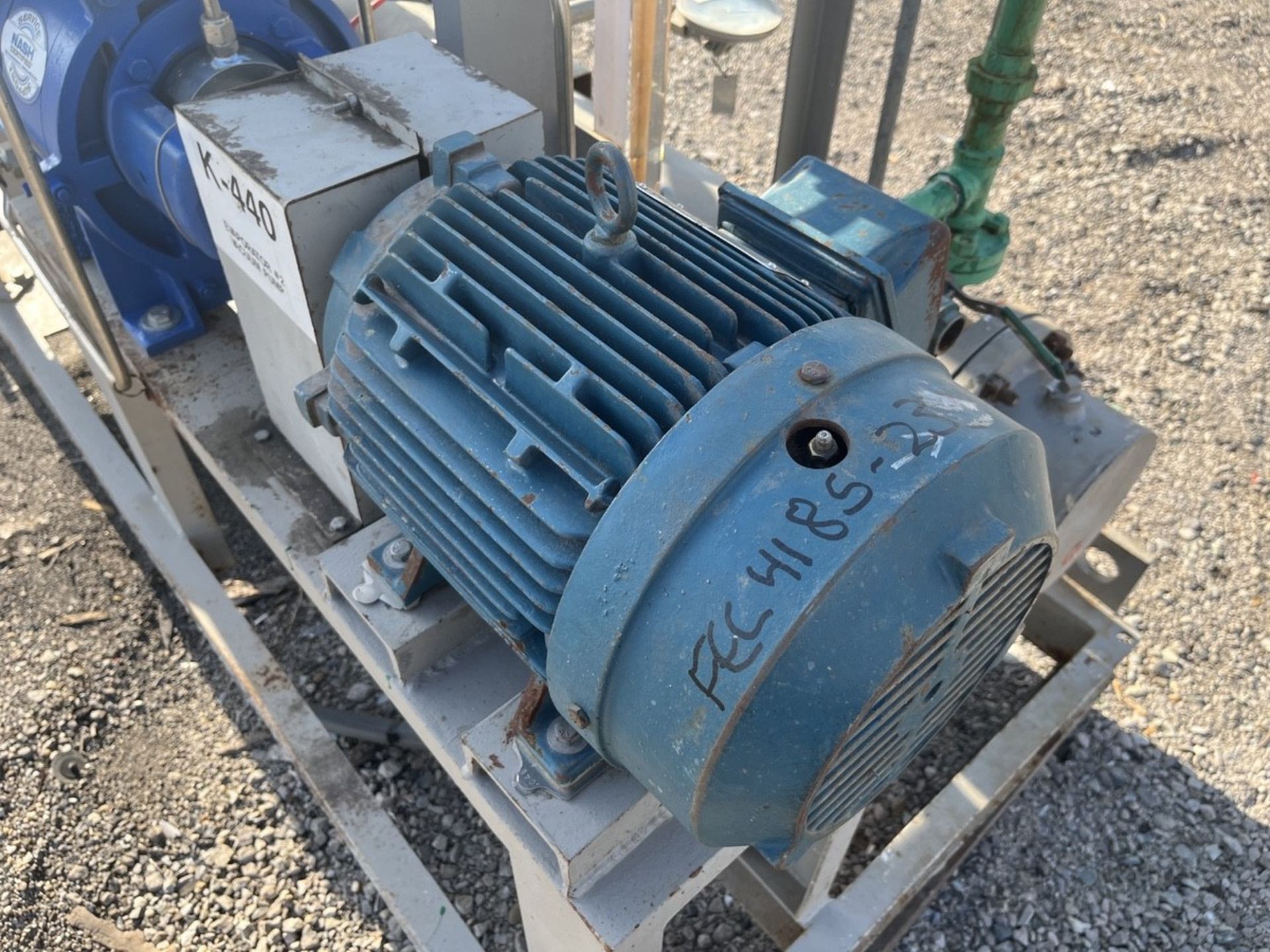 10 Hp Siemens Vacuum System, Model 2Be11010Hy9Z34, With Receiver and Heat | Rig Fee $250 - Image 8 of 12