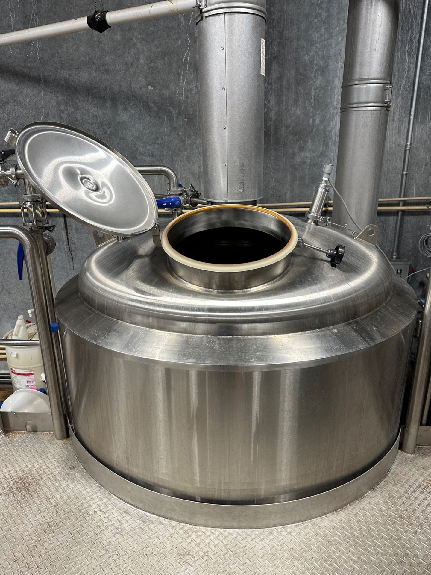 2017 Premier Stainless 10 BBL 2-Vessel Brewhouse - Mash/Lauter Tun (Approx. 5' Diam | Rig Fee $5500 - Image 6 of 18