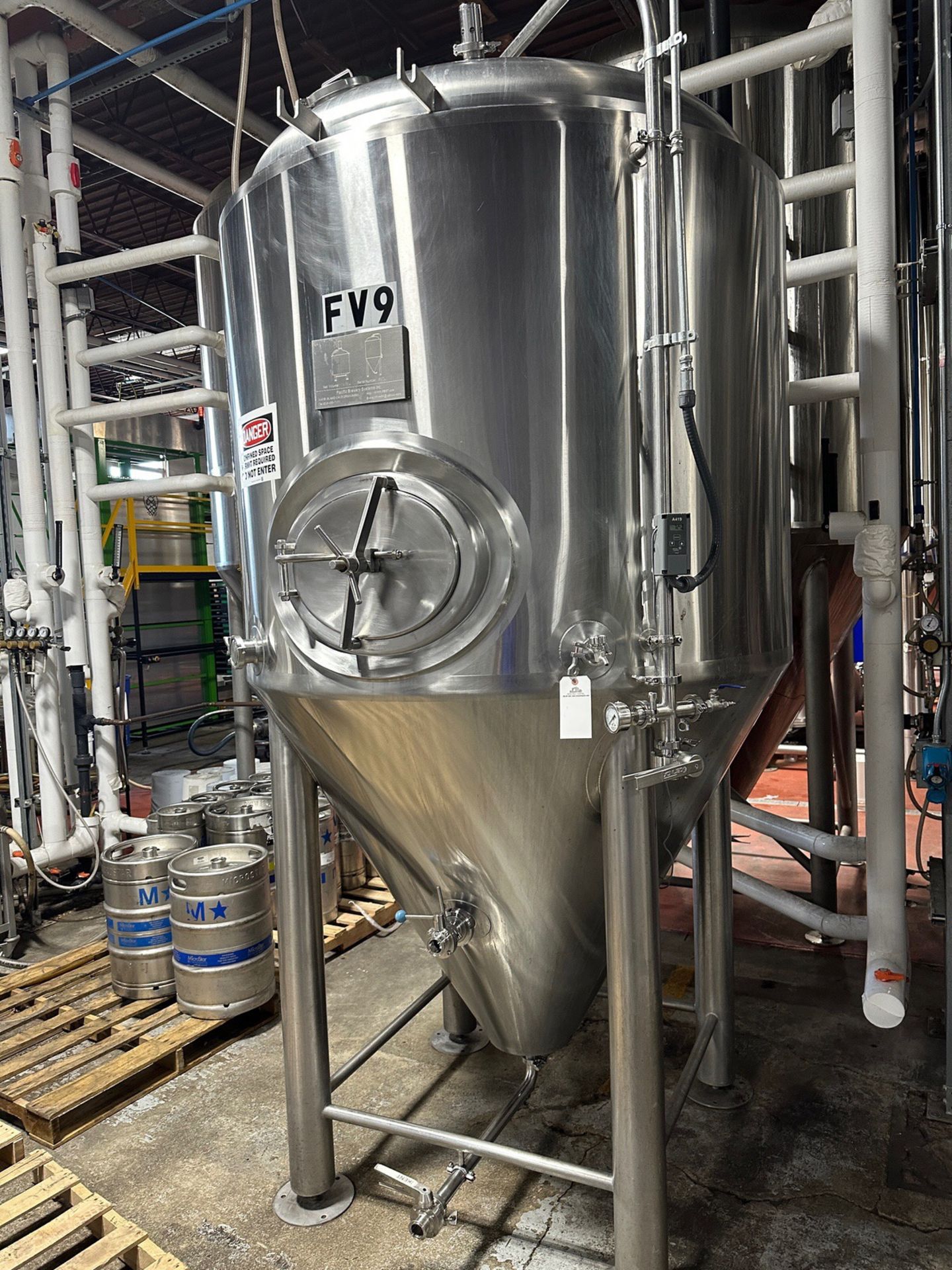 Pacific Brewery Systems 20 BBL Fermentation Tank - Cone Bottom, Glycol Jacketed, Ma | Rig Fee $750