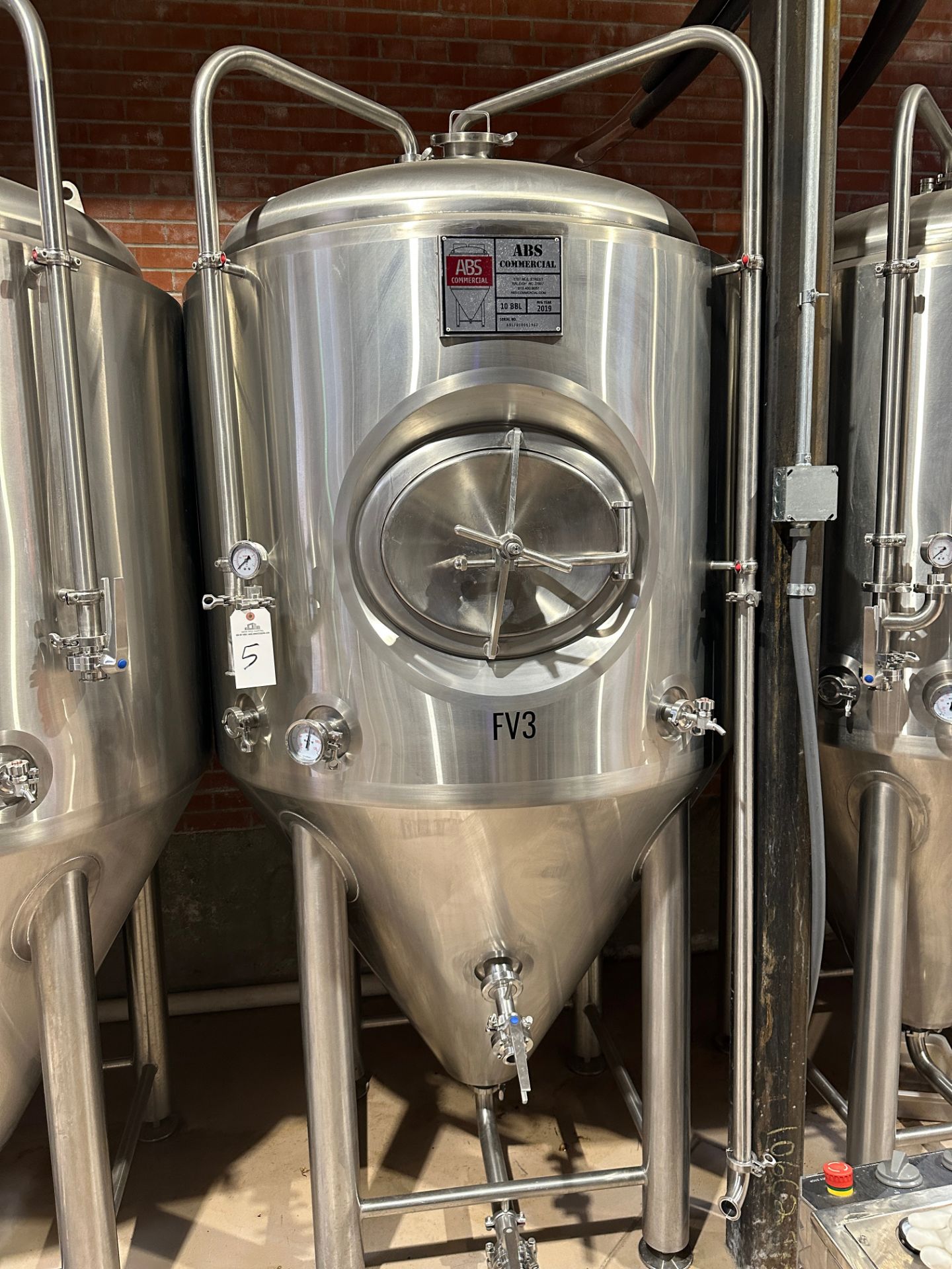 2019 ABS 10 BBL Unitank Fermenter - Cone Bottom, Glycol Jacketed, Mandoor, Zwickle | Rig Fee $650