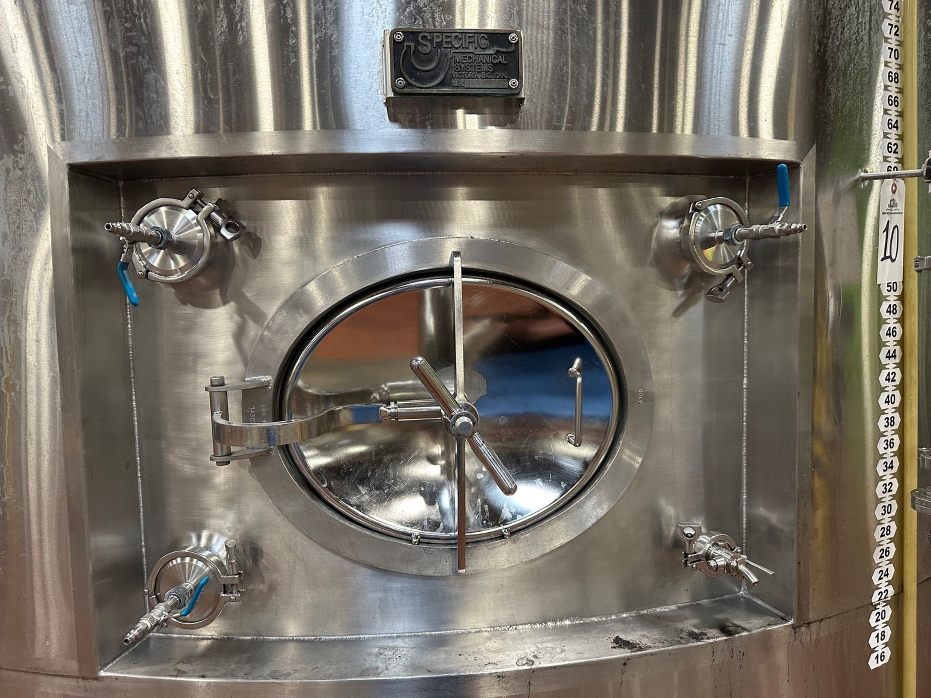 2017 - 300 BBL Specific Mechanical Stainless Steel Brite Tank - Dish Bottom, Glycol | Rig Fee $1550 - Image 6 of 8