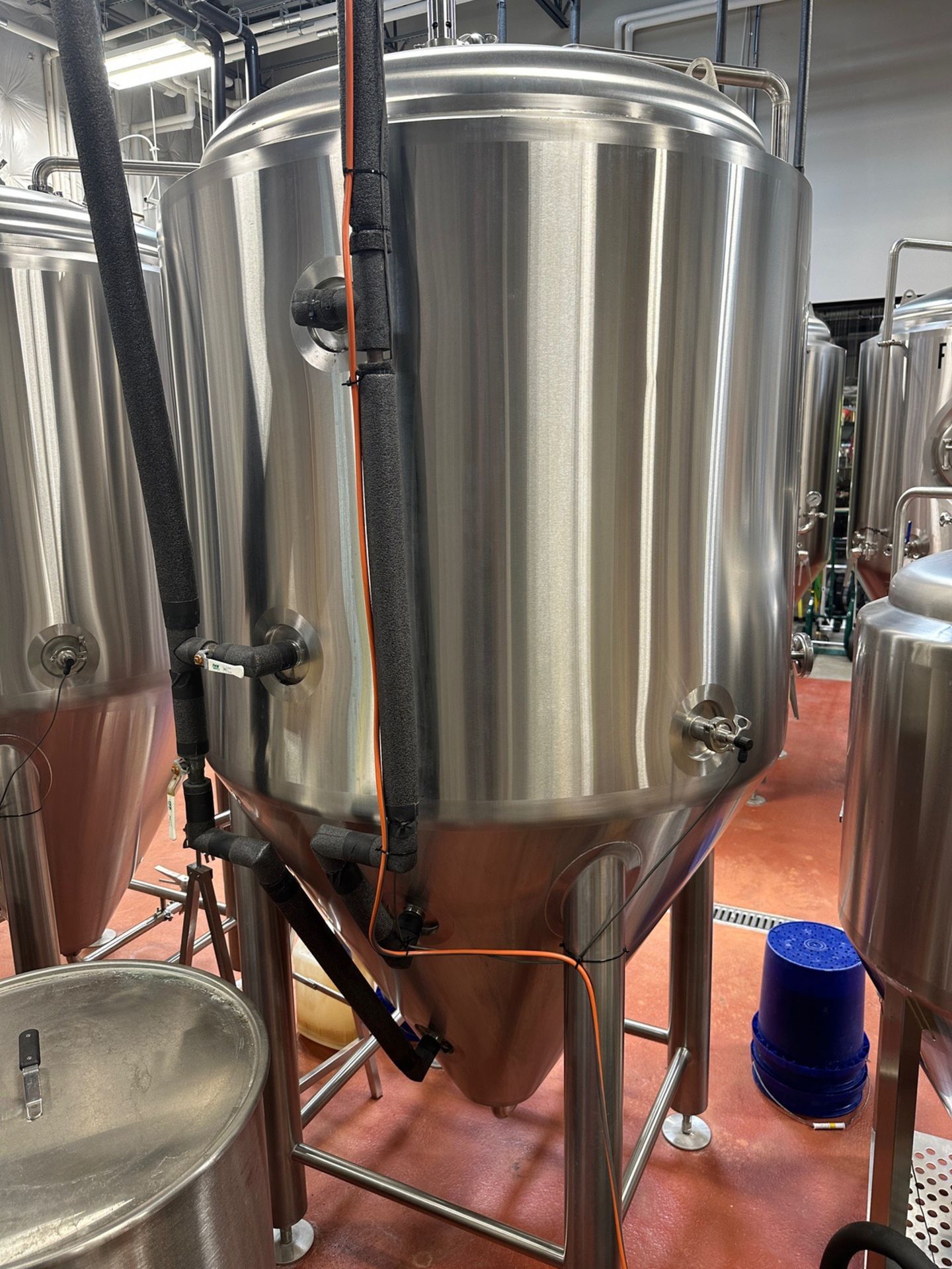 2018 Alpha 10 BBL Stainless Steel Uni-Tank - Cone Bottom, Glycol Jacketed, Manway, | Rig Fee $750 - Image 2 of 2