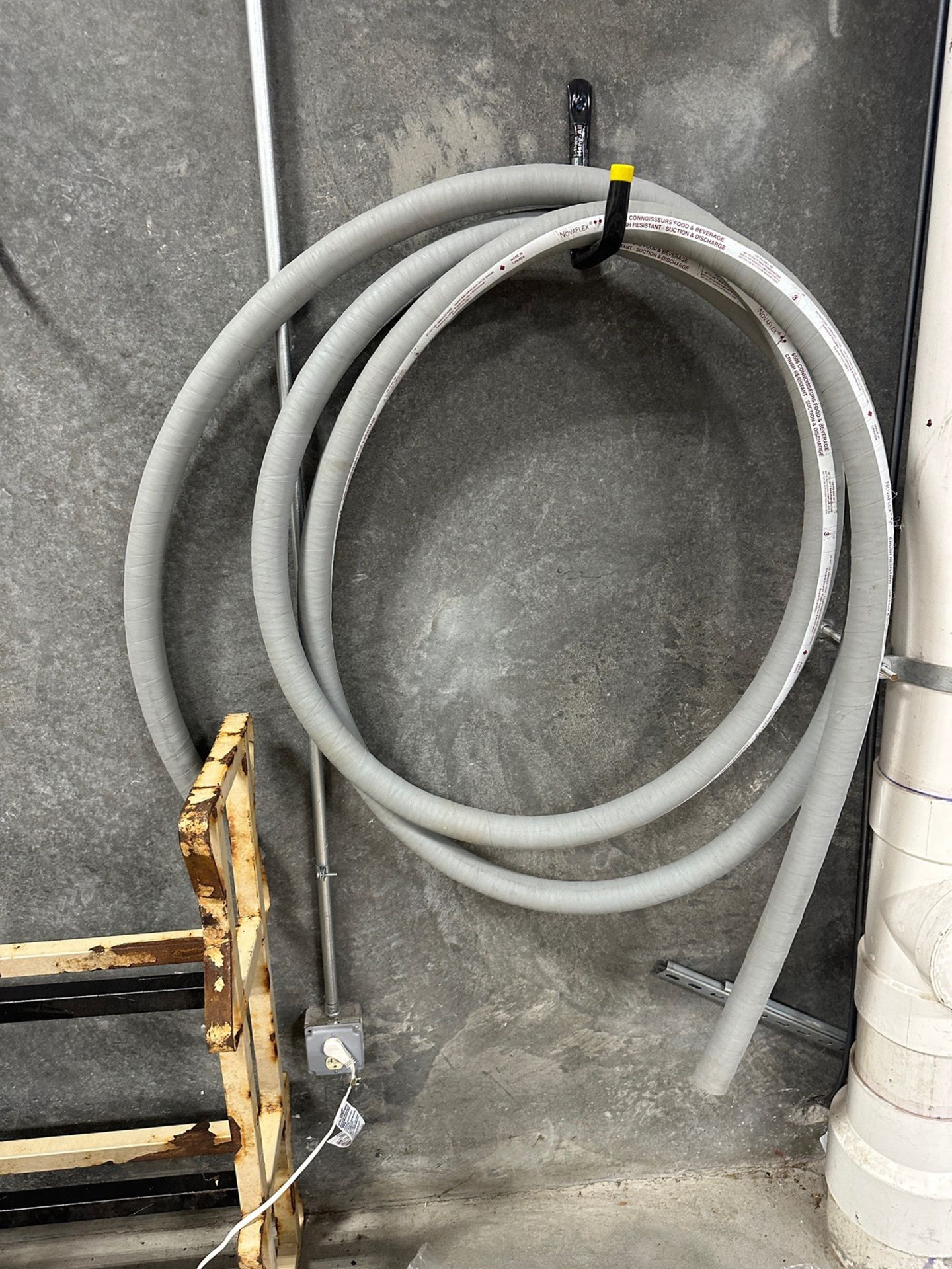 Lot of (2) 20' Novaflex Brew Hoses and (1) 30' Novaflex Brew Hose with No Connector | Rig Fee $45 - Image 2 of 2