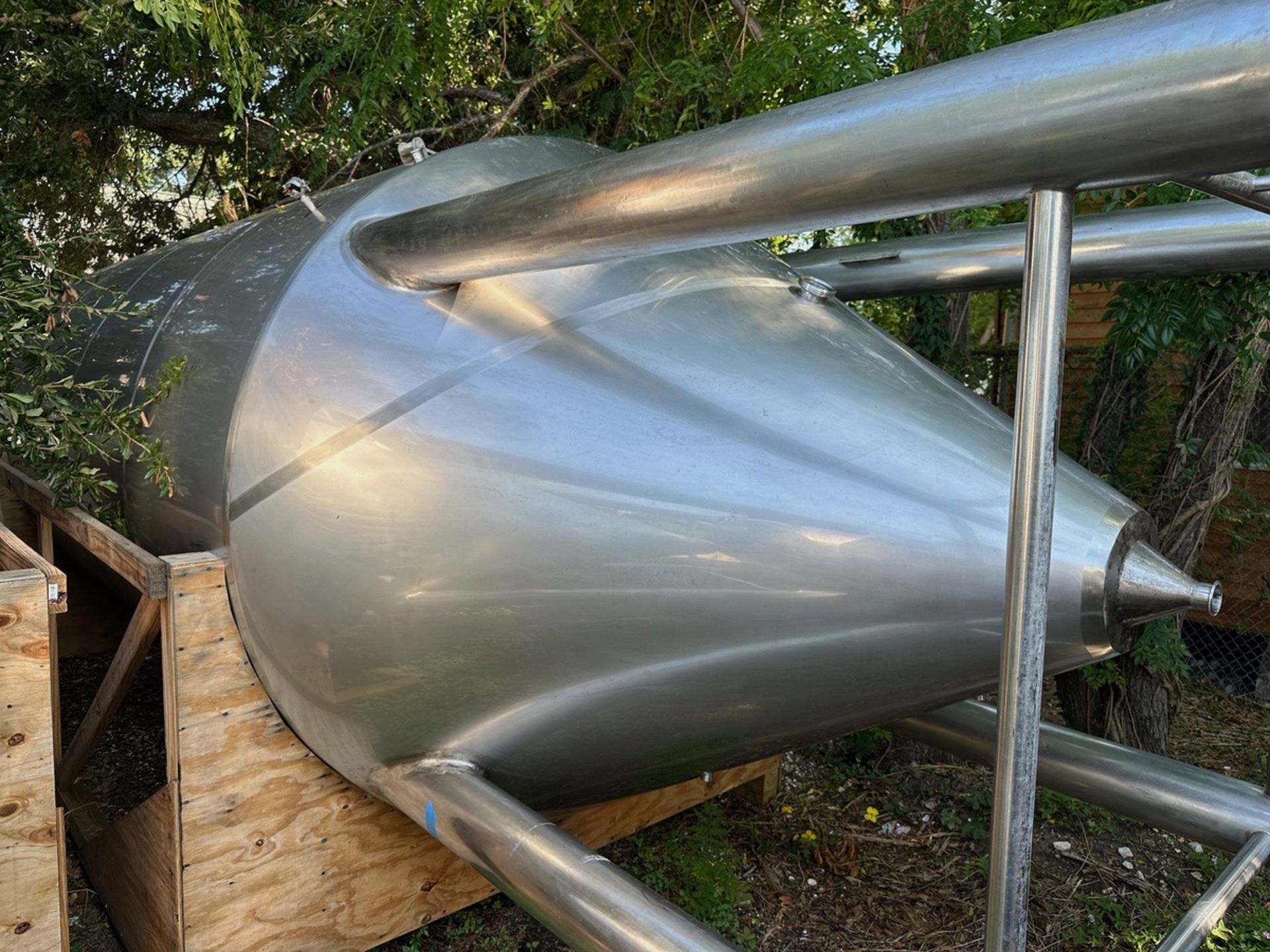 Allied Beverage 120 BBL Stainless Steel Fermentation Tank - Cone Bottom, Glycol Ja | Rig Fee $750 - Image 2 of 5