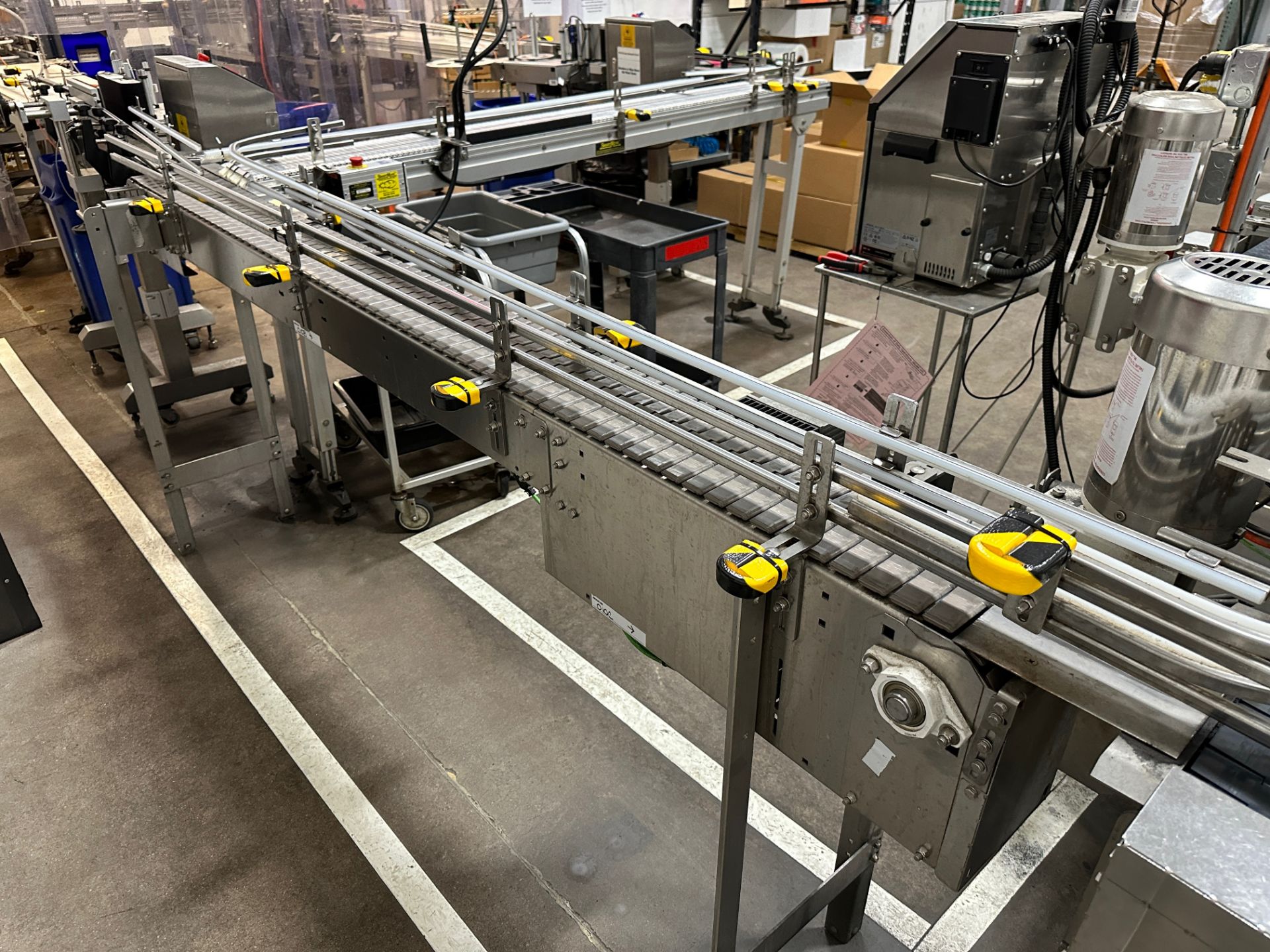 MCE Conveyor from Labelers to Accumulation Table (Approx. 7.5" x 9') | Rig Fee $150 - Image 3 of 3