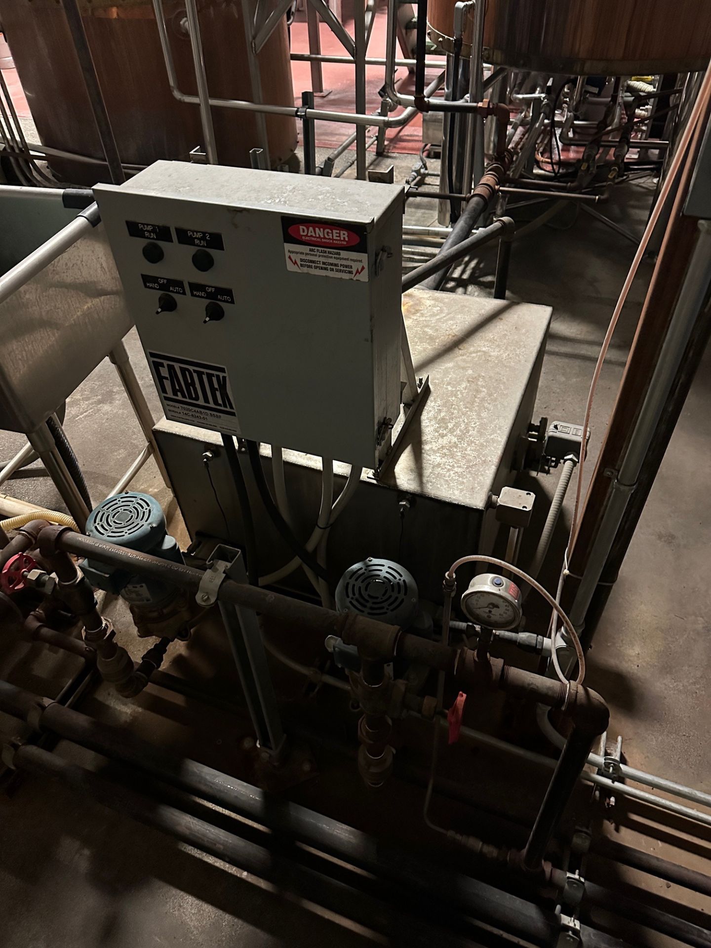 LES Low Pressure Steam Boiler with Water Treatment System | Rig Fee $1500 - Image 7 of 10
