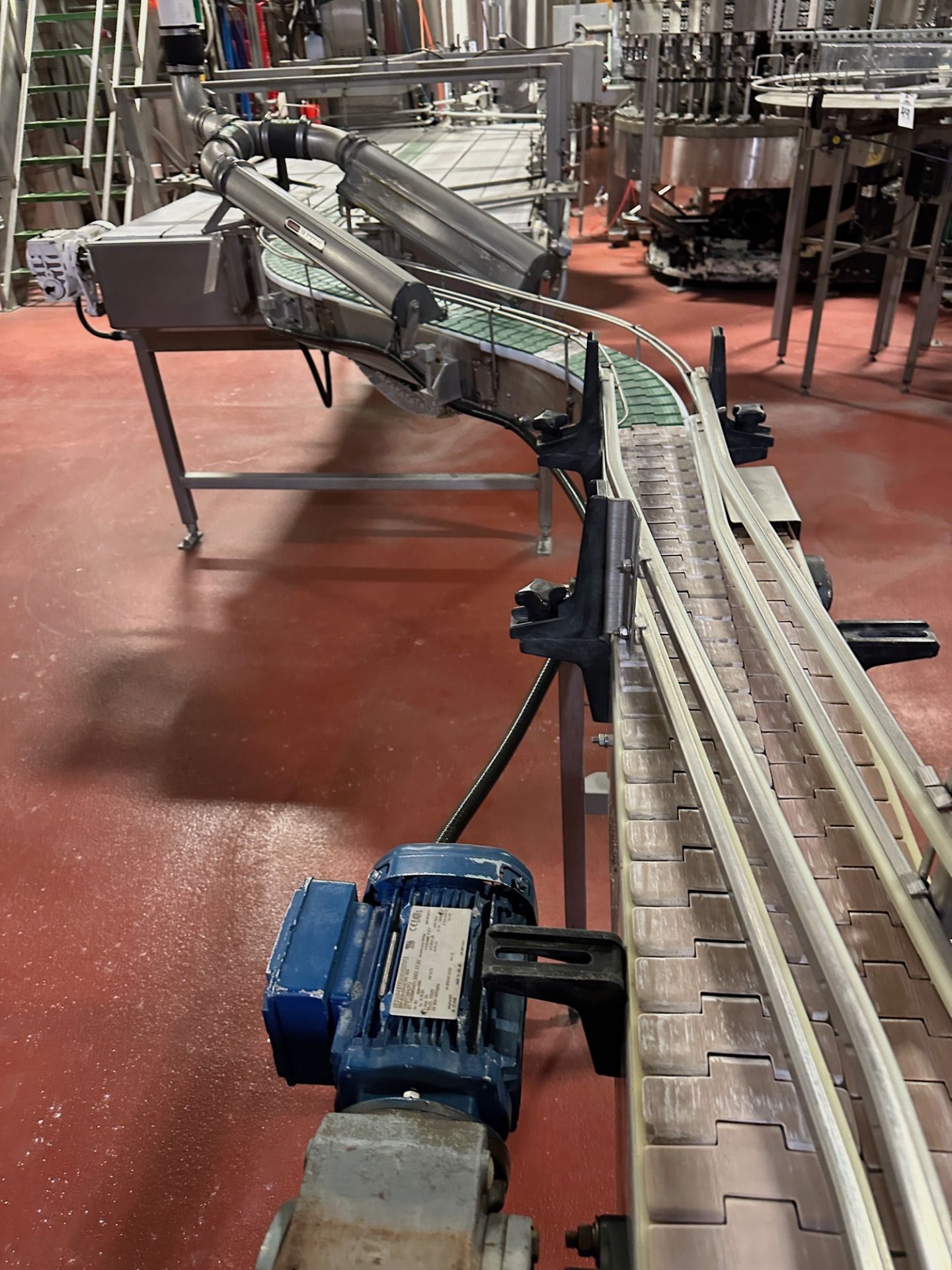 Bevco 4.5" Intralox Belt over Stainless Steel Conveyor from Air Knives to Pack Lead | Rig Fee $200 - Image 3 of 3