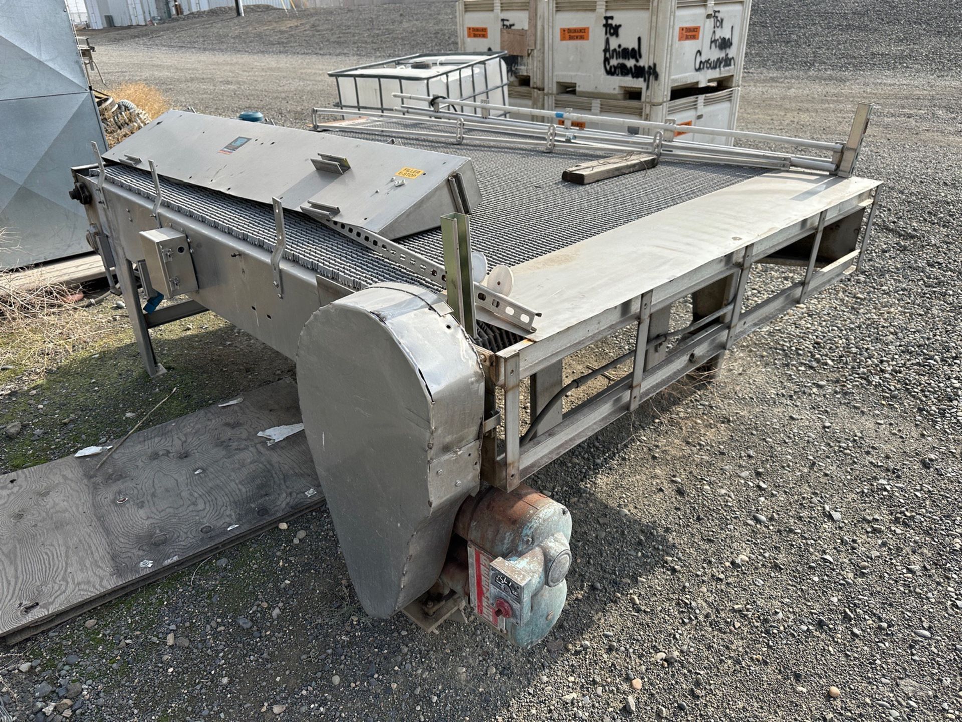 Reeves Table Conveyor on Stainless Steel Frame (Approx. 6' x 9') | Rig Fee $125 - Image 2 of 4