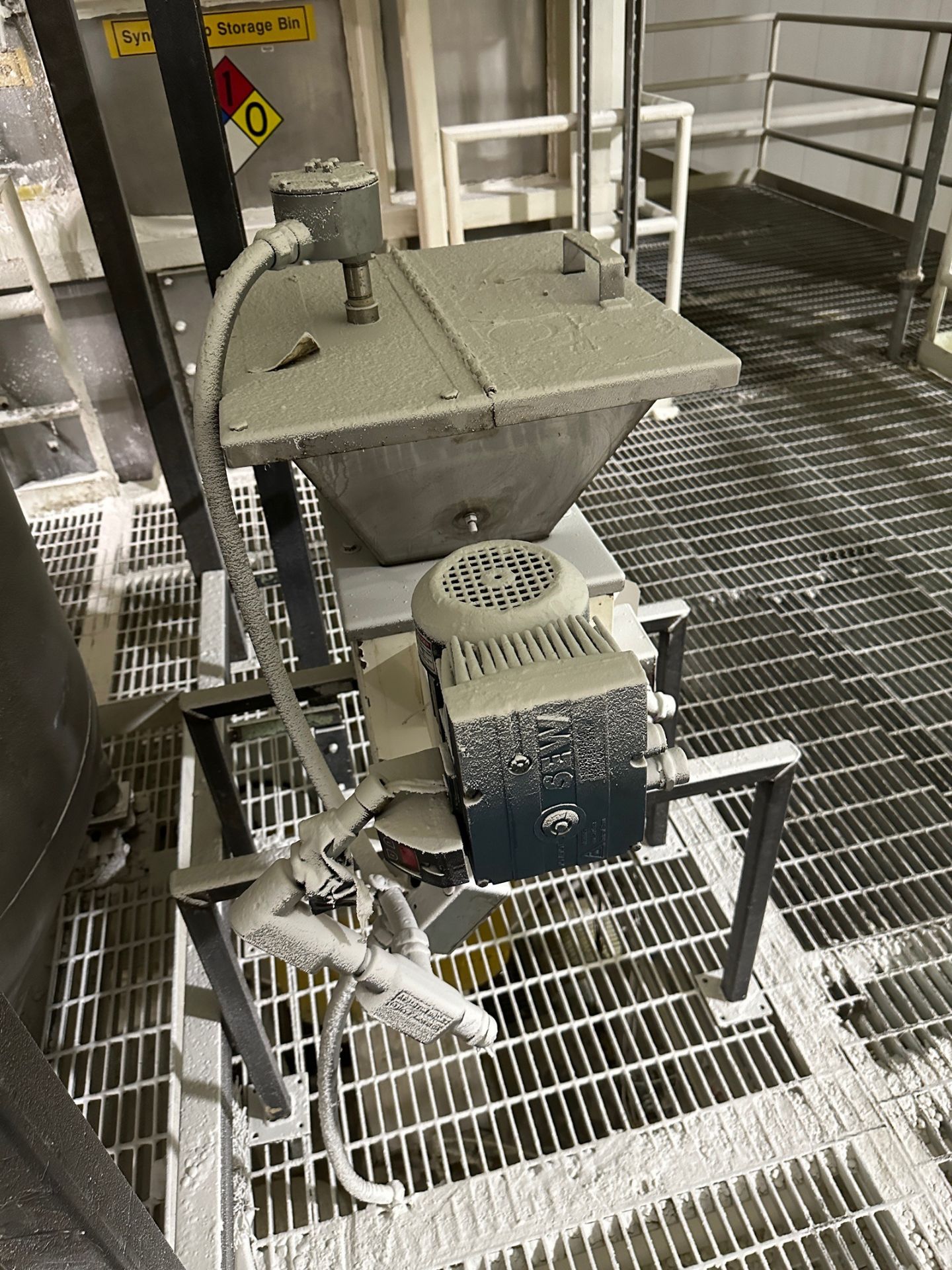 Metalfab Stainless Steel Hopper with Grinder/Auger | Rig Fee $200 - Image 3 of 5