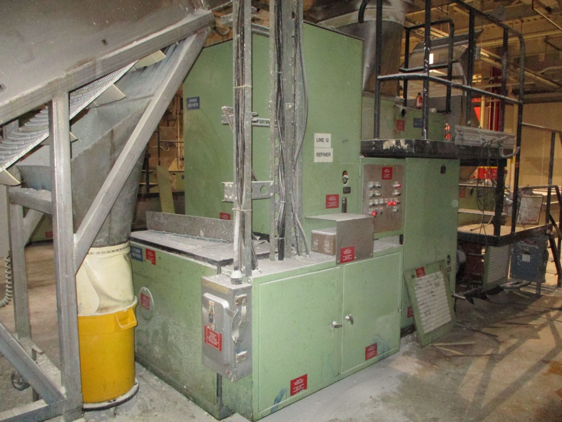 Mazzoni Refiner, Model Duplex M-350, Two Stage Single Screws, Individually Driven W | Rig Fee $16000 - Image 8 of 8