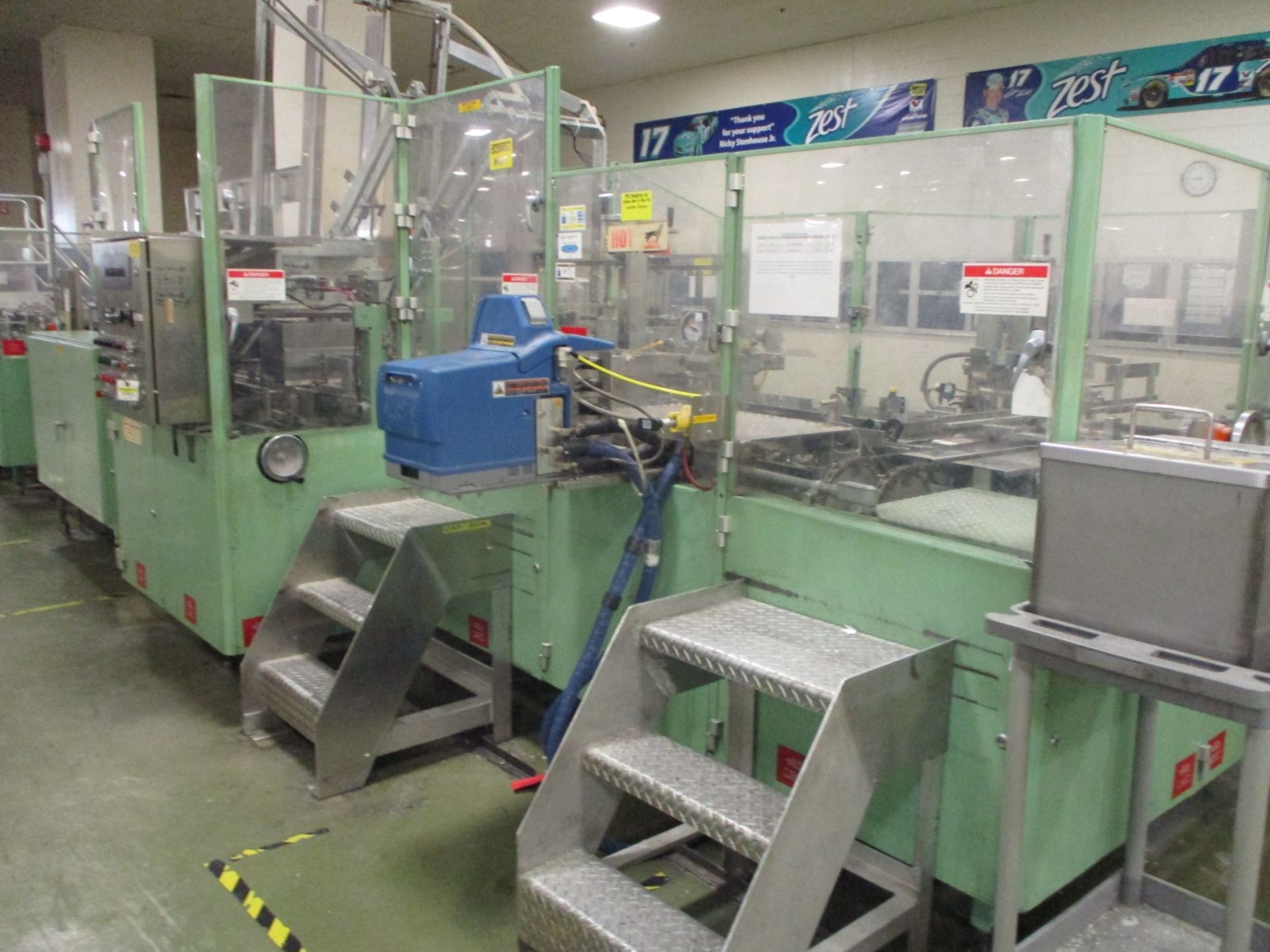 Apv Case Packer, Model Wap-27, Powered Case Feeder, Nordson Gluer, Serial# 2396. | Rig Fee $6000 - Image 7 of 8