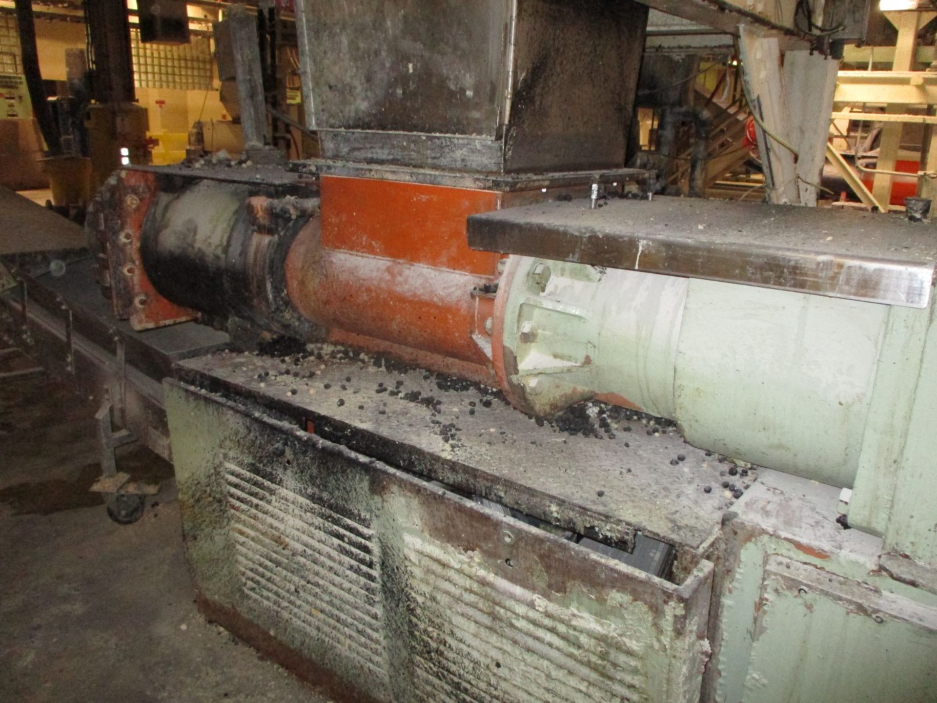 Mazzoni Refiner, Model R2B-S2Bb, Twin Screw With Die Face Cutter, Mazzoni Unidrive | Rig Fee $12000 - Image 6 of 6