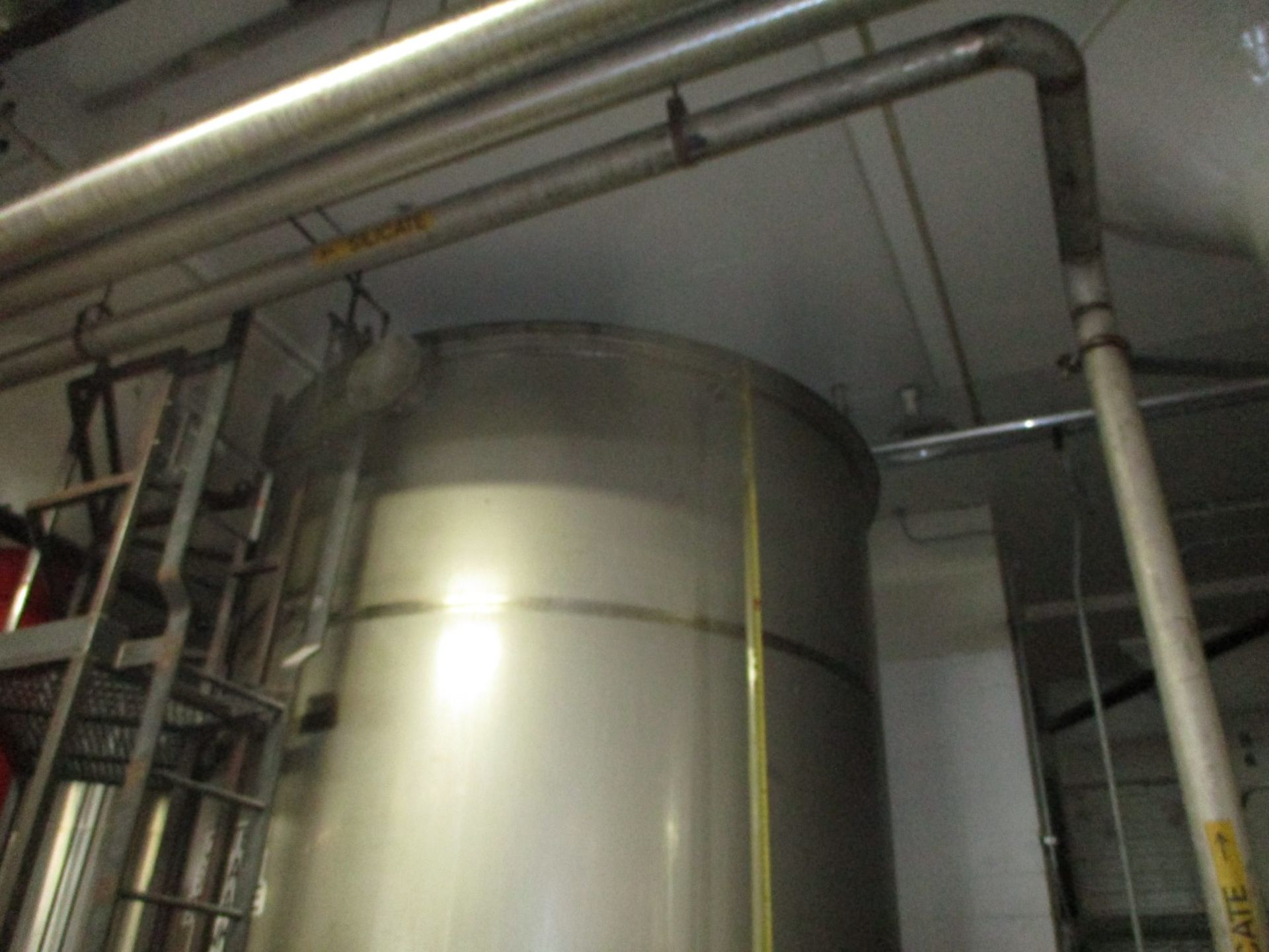 7500 Gallon Letco Tank, Stainless Steel Construction, Approximately 10' Diameter X | Rig Fee $3500 - Image 4 of 6