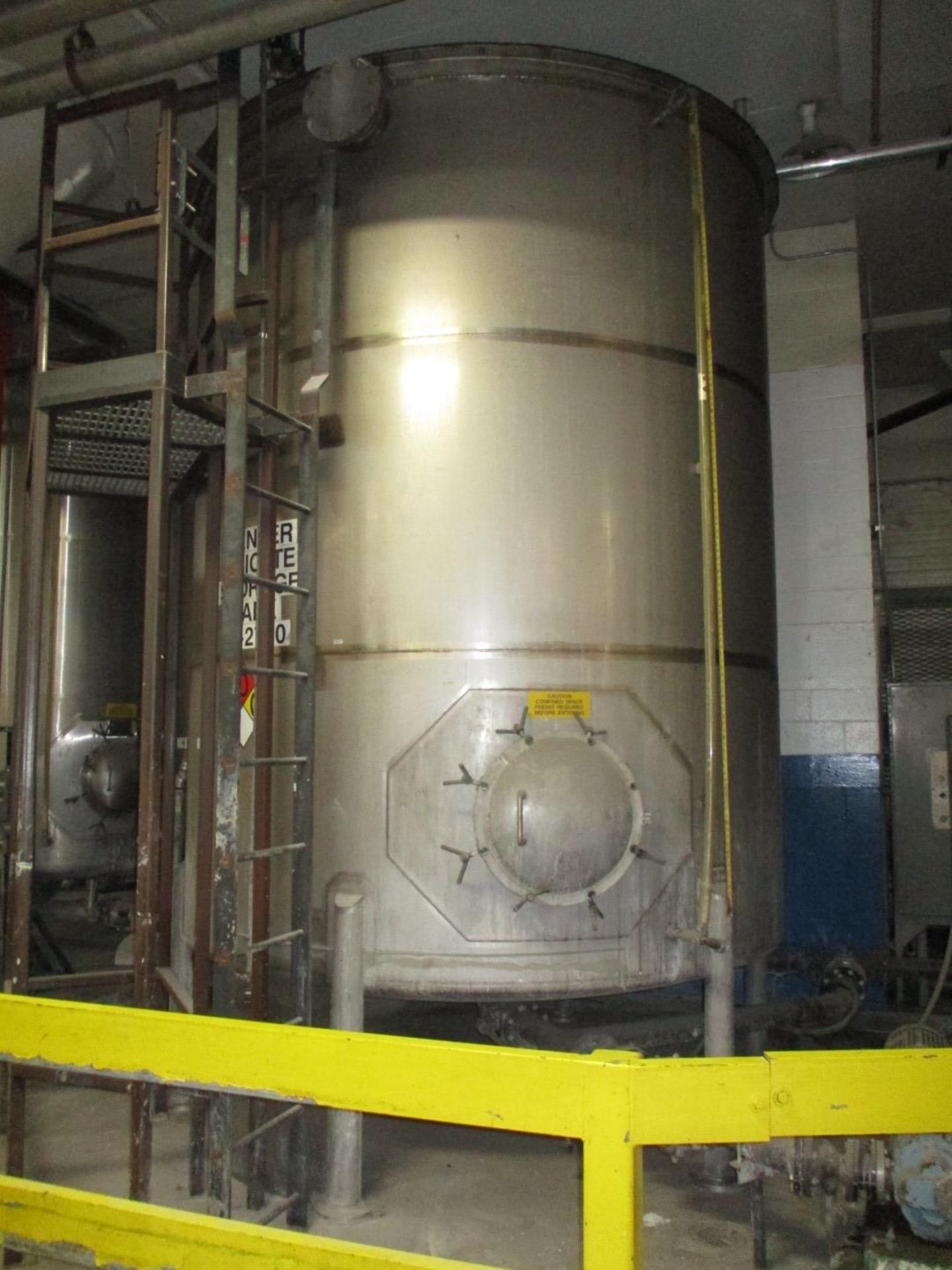 7500 Gallon Letco Tank, Stainless Steel Construction, Approximately 10' Diameter X | Rig Fee $3500 - Image 3 of 6