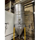 20 BBL Stainless Steel Hot Liquor Tank - Cone Bottom, CIP Arm (Approx. 4'6" Diamete | Rig Fee $1100