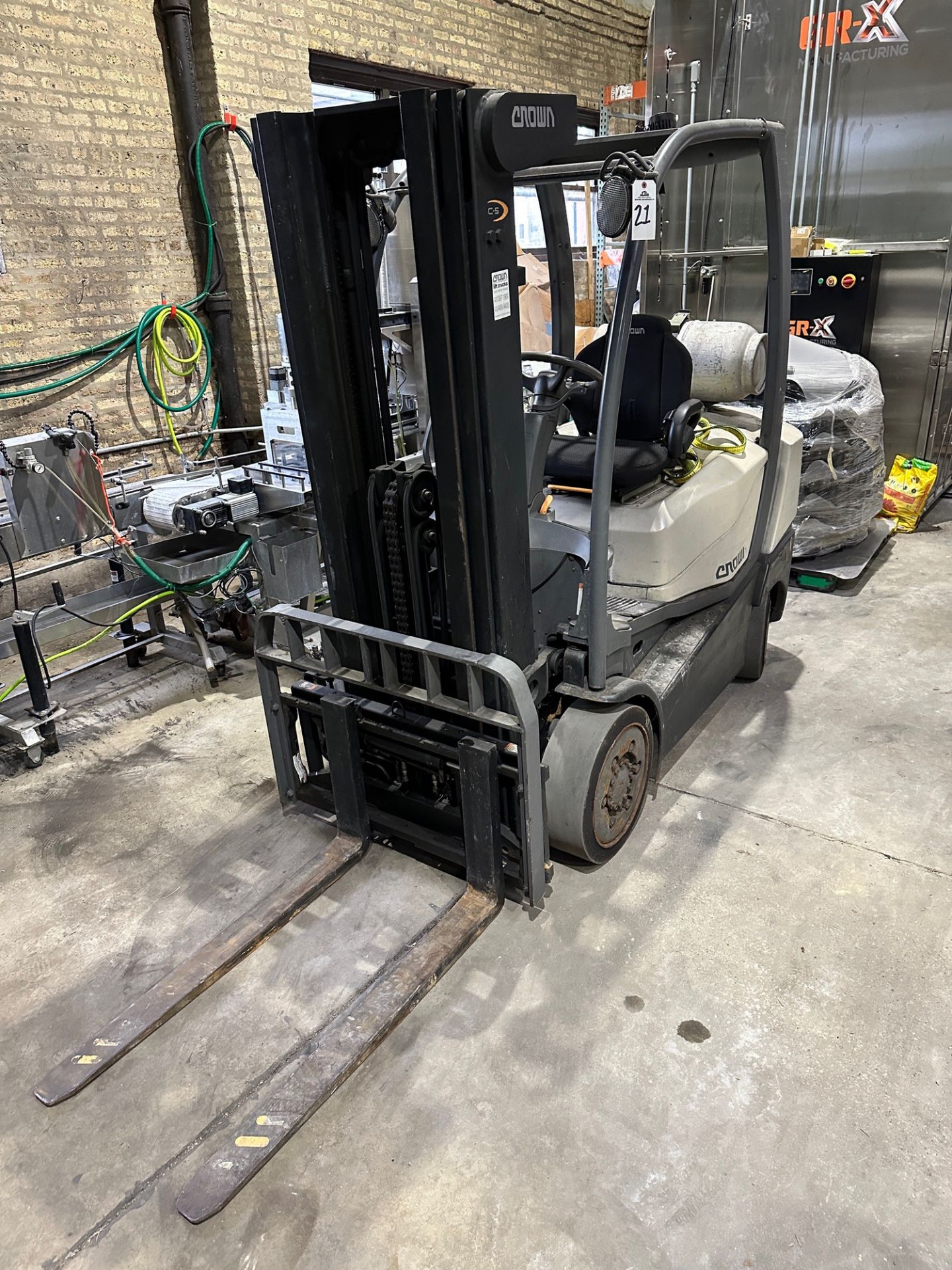 Crown C5 LP Fork Truck with Approx. Approx 3500 Hours (Delayed Delivery) | Rig Fee $50