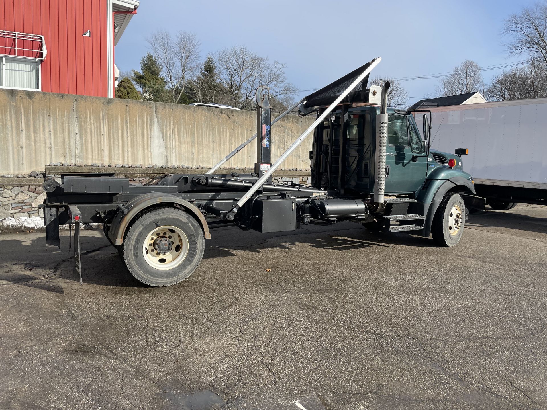 2012 International 7400 Hook Lift Truck, Diesel, AutoTran, Stella 26,000 lb. Hook Lift, Odom: 20,109 - Image 6 of 13