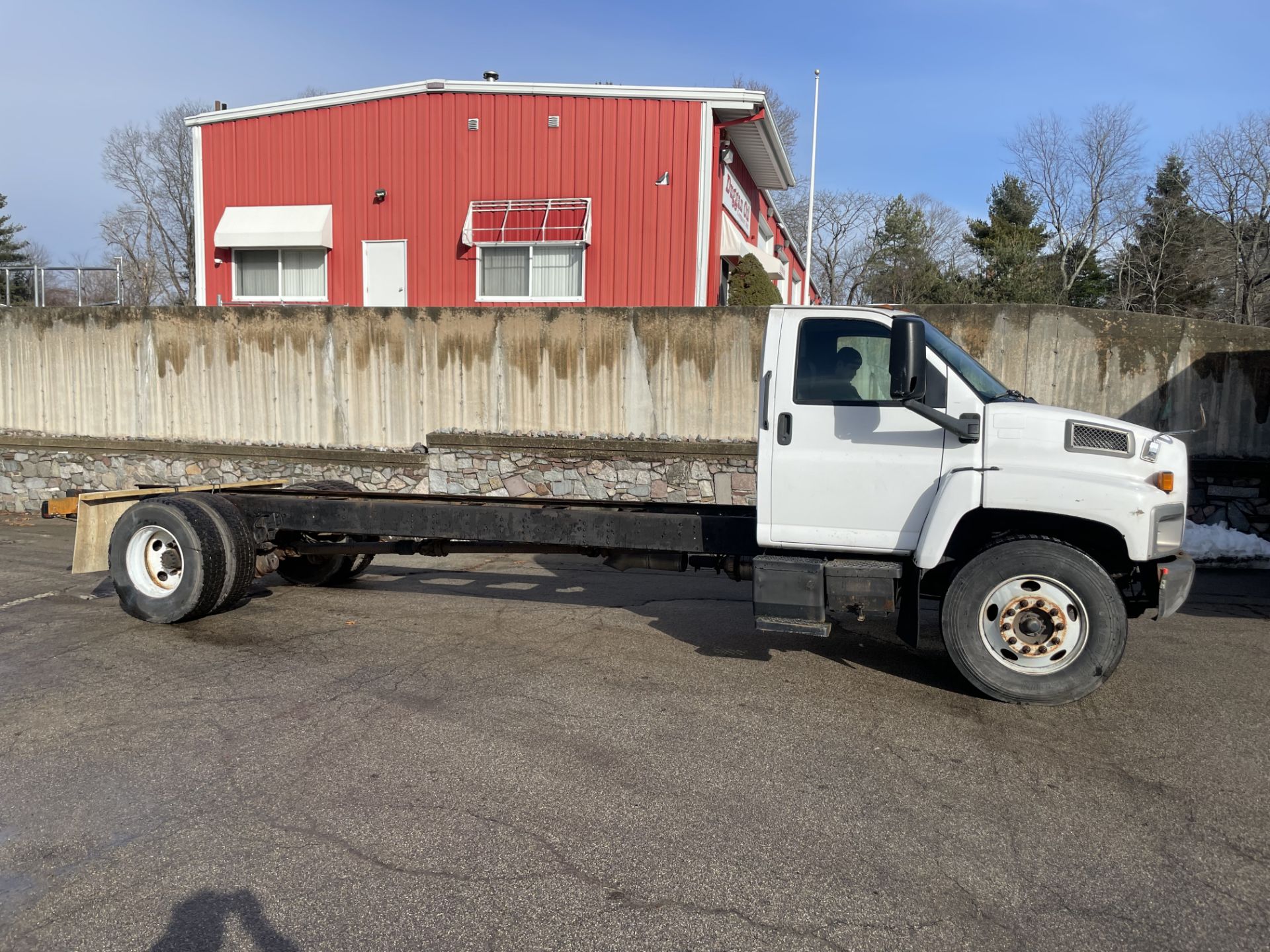 2008 GMC #CC7C042 Cab N Chassis, GVWR: 25,950, Odom: 179,213, Vin#: 1GBK7C1B68F402933 (SEE VIDEO) - Image 2 of 10