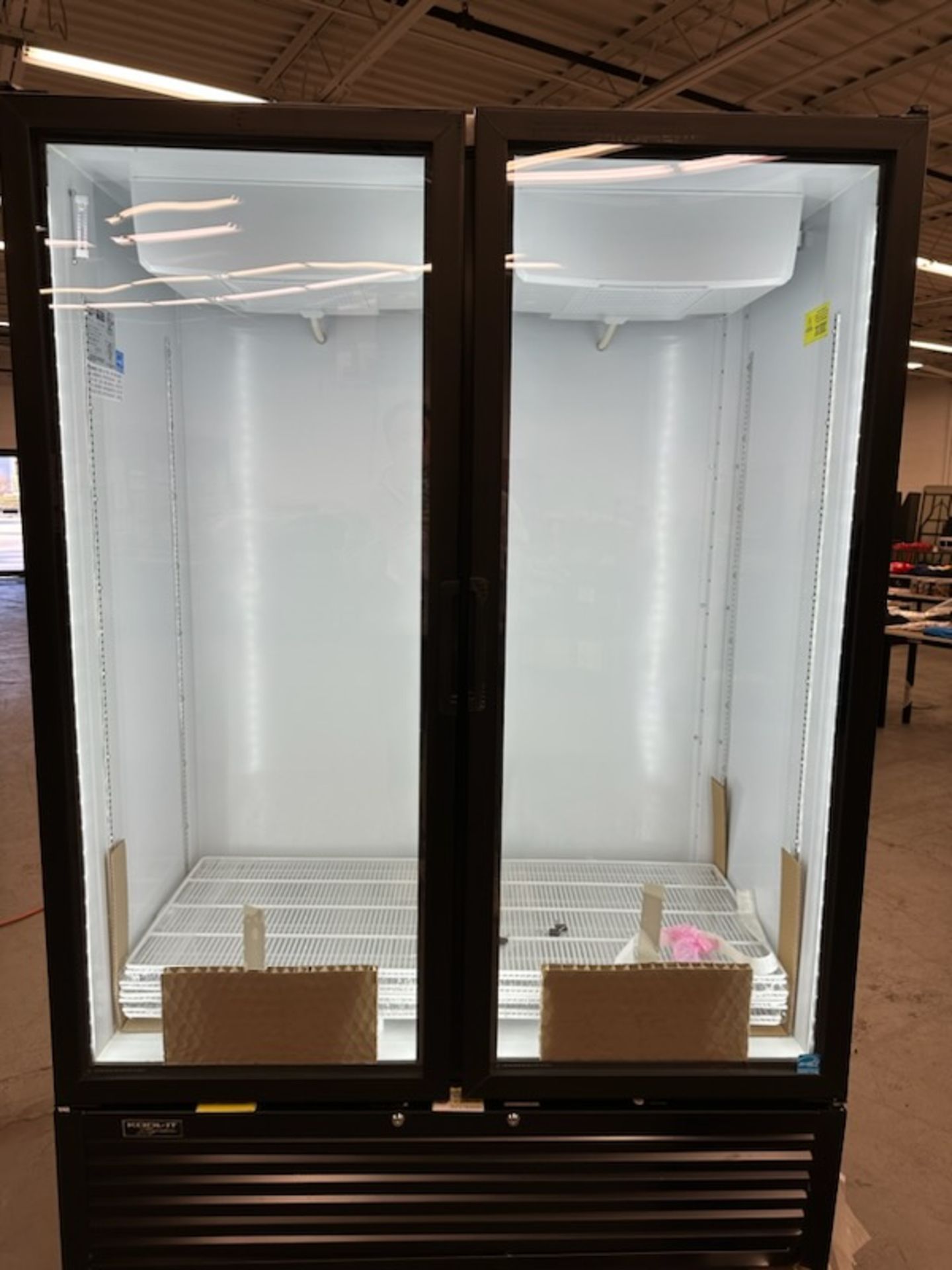 (BRAND NEW IN BOX) KOOL IT MVP SIGNATURE MODEL LX-46RB DOUBLE GLASS DOOR MERCHANDISER REFRIGERATOR - Image 3 of 5