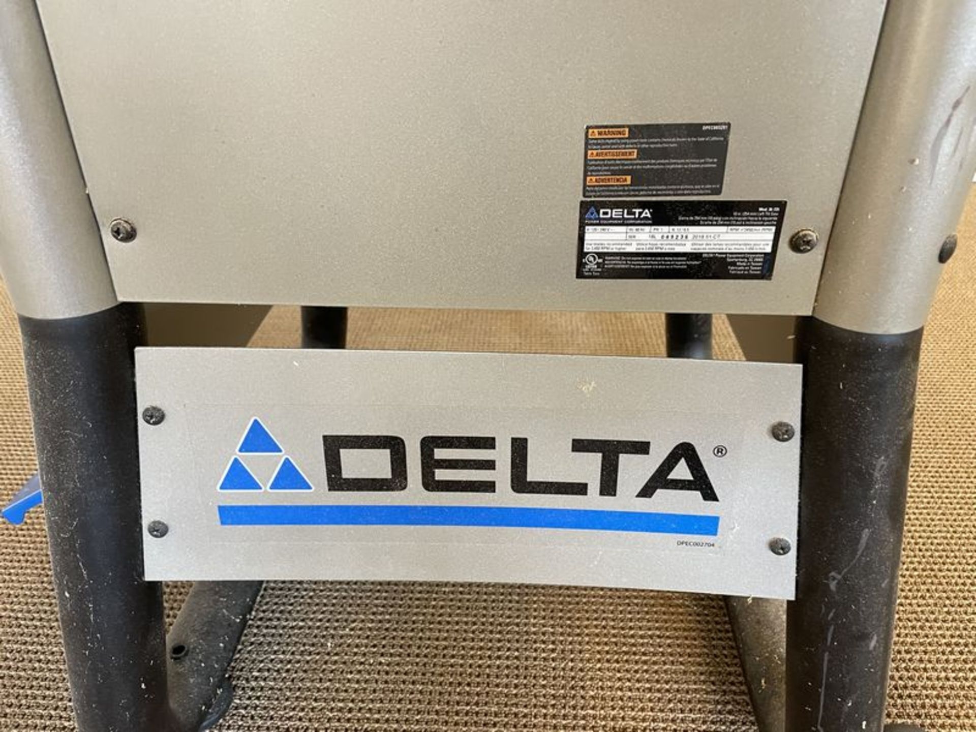 Delta Portable #36-725 10" Left Tilt Table Saw Single Phase - Image 2 of 4