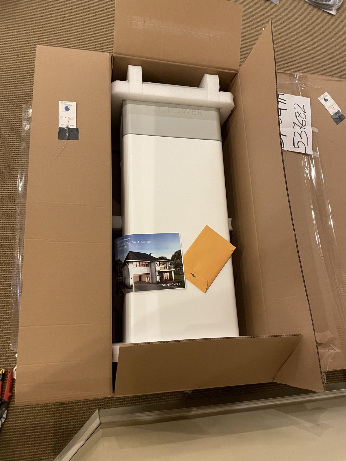 NIB Sunpower Sunvault Solar Storage System C/O: Dunvault Hub+ #537682 Surface Mount, Sunvault