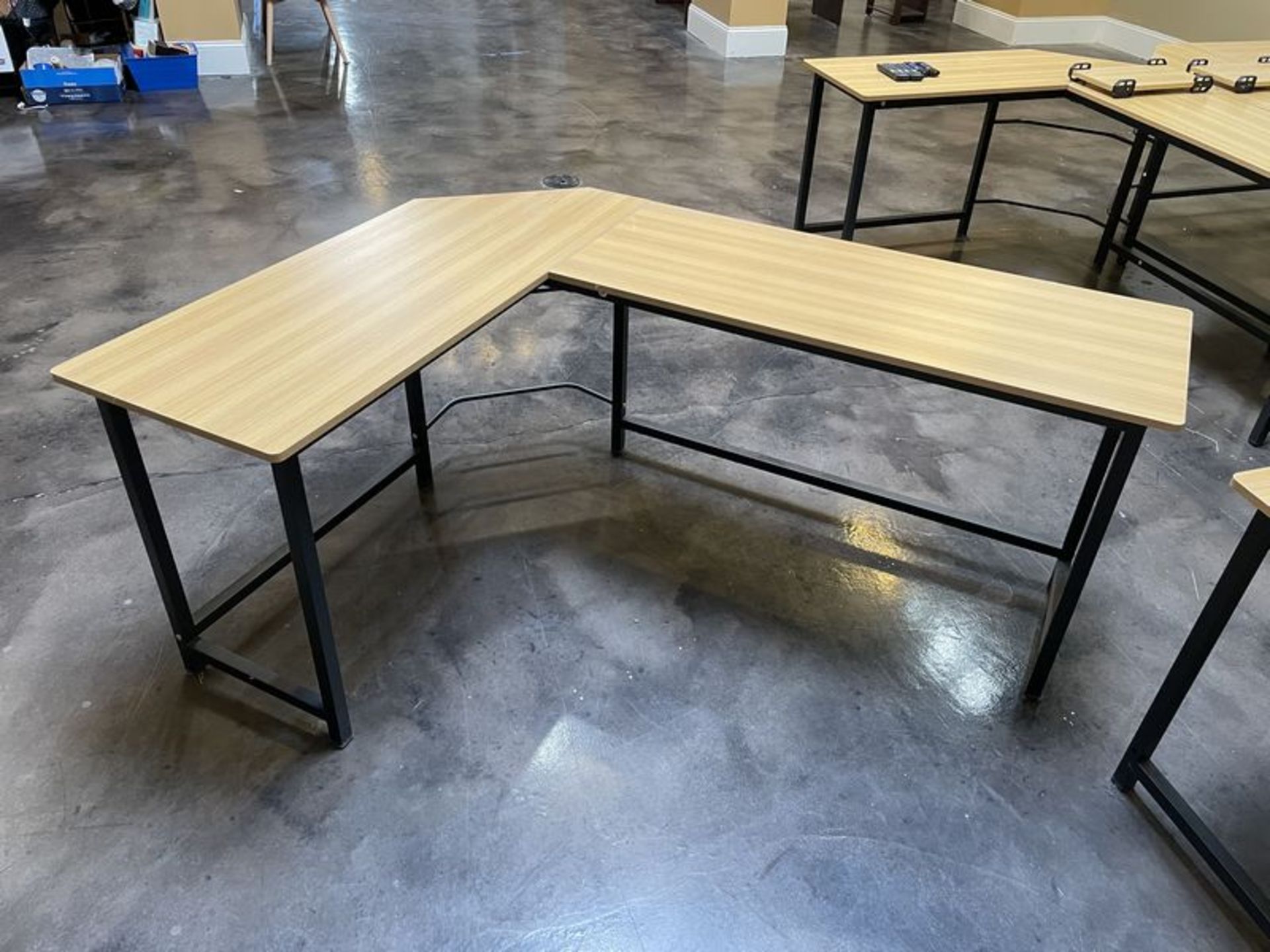 (5)Matching L-Shaped Desk Laminate Top